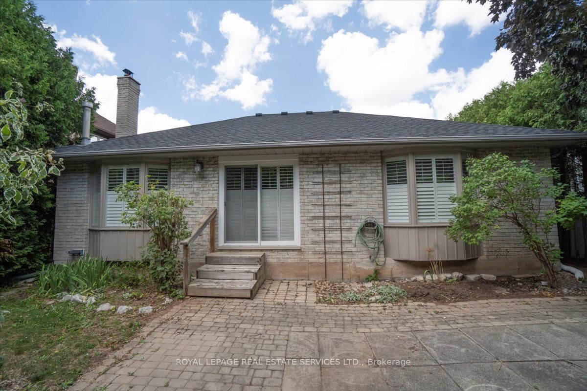 172 River Oaks Boulevard E Property Photo 32
