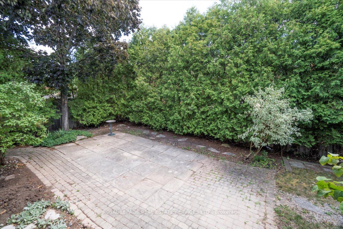 172 River Oaks Boulevard E Property Photo 34