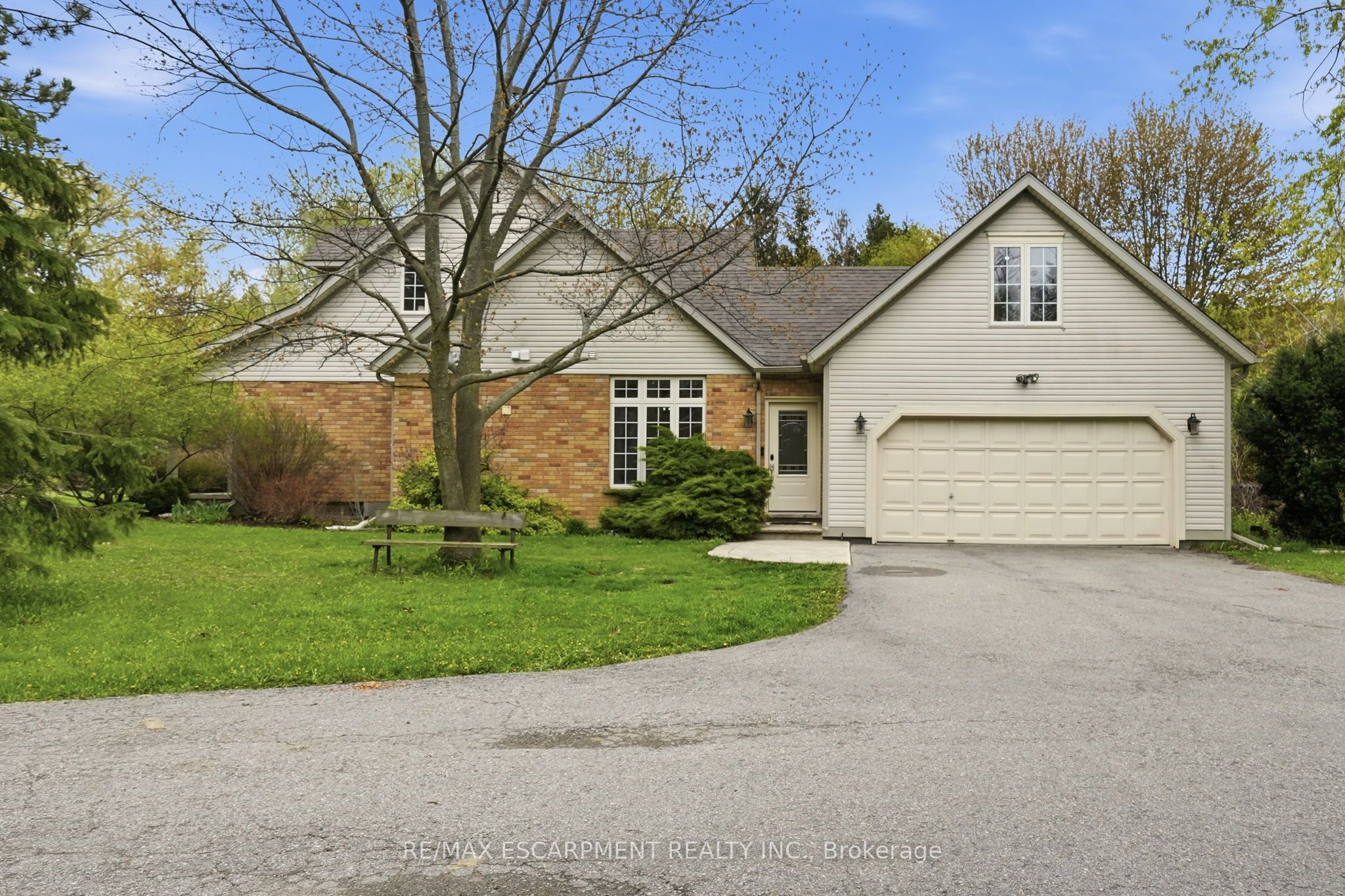 2000 15th Side Road Property Photo 41