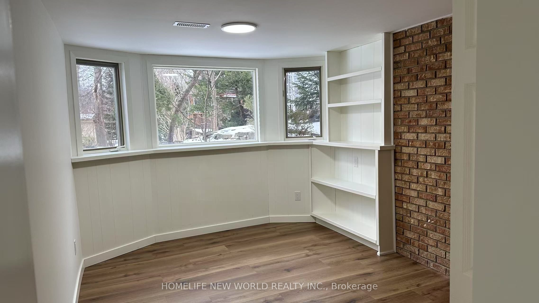 929 Clarkson Road S Basment Property Photo 7