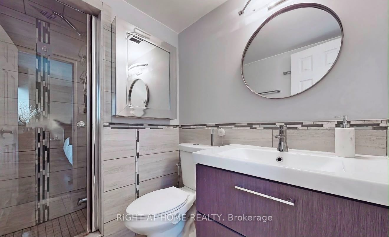820 Burnhamthorpe Road 1102 Property Photo 11