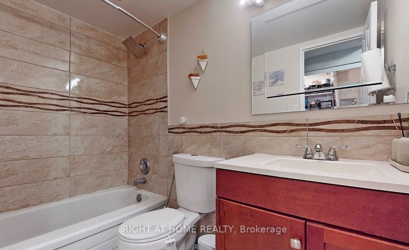 820 Burnhamthorpe Road 1102 Property Photo 15