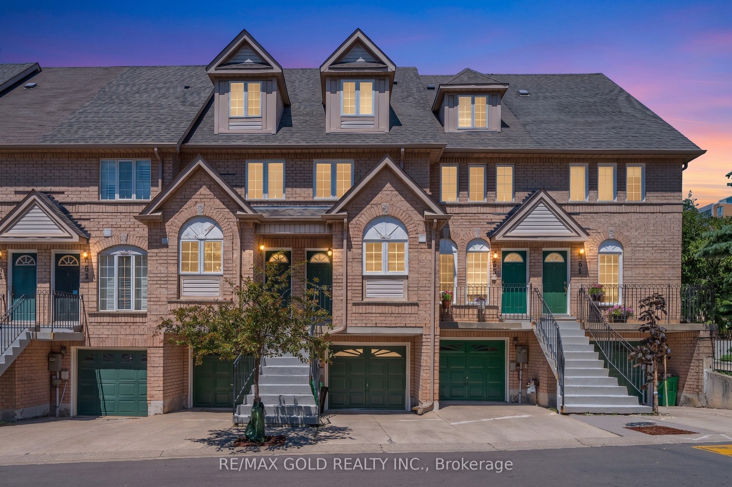 80 Strathaven Drive 53 Property Photo 1