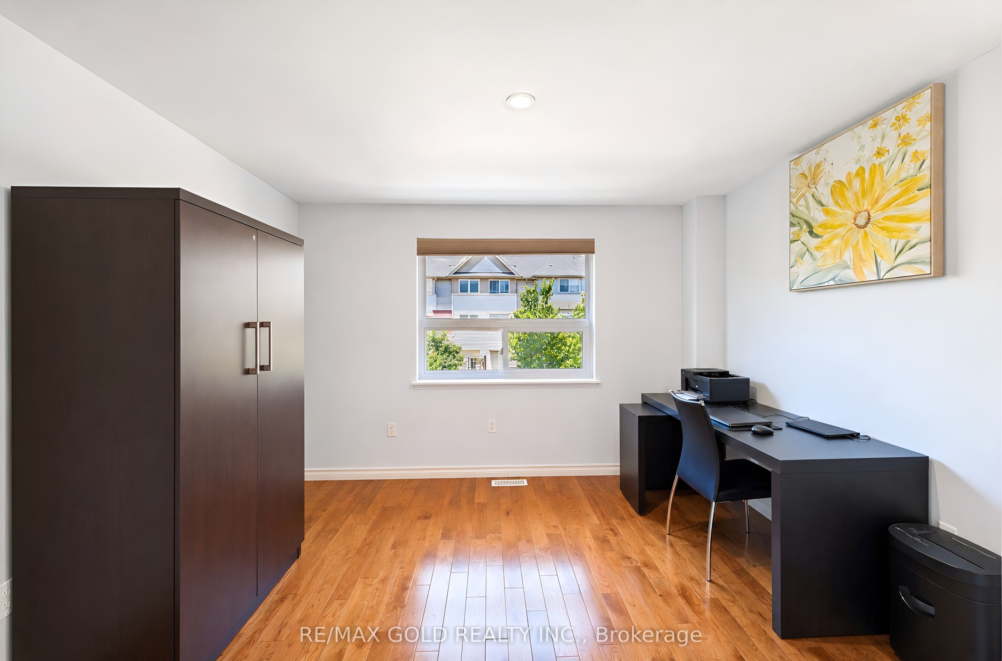 80 Strathaven Drive 53 Property Photo 25