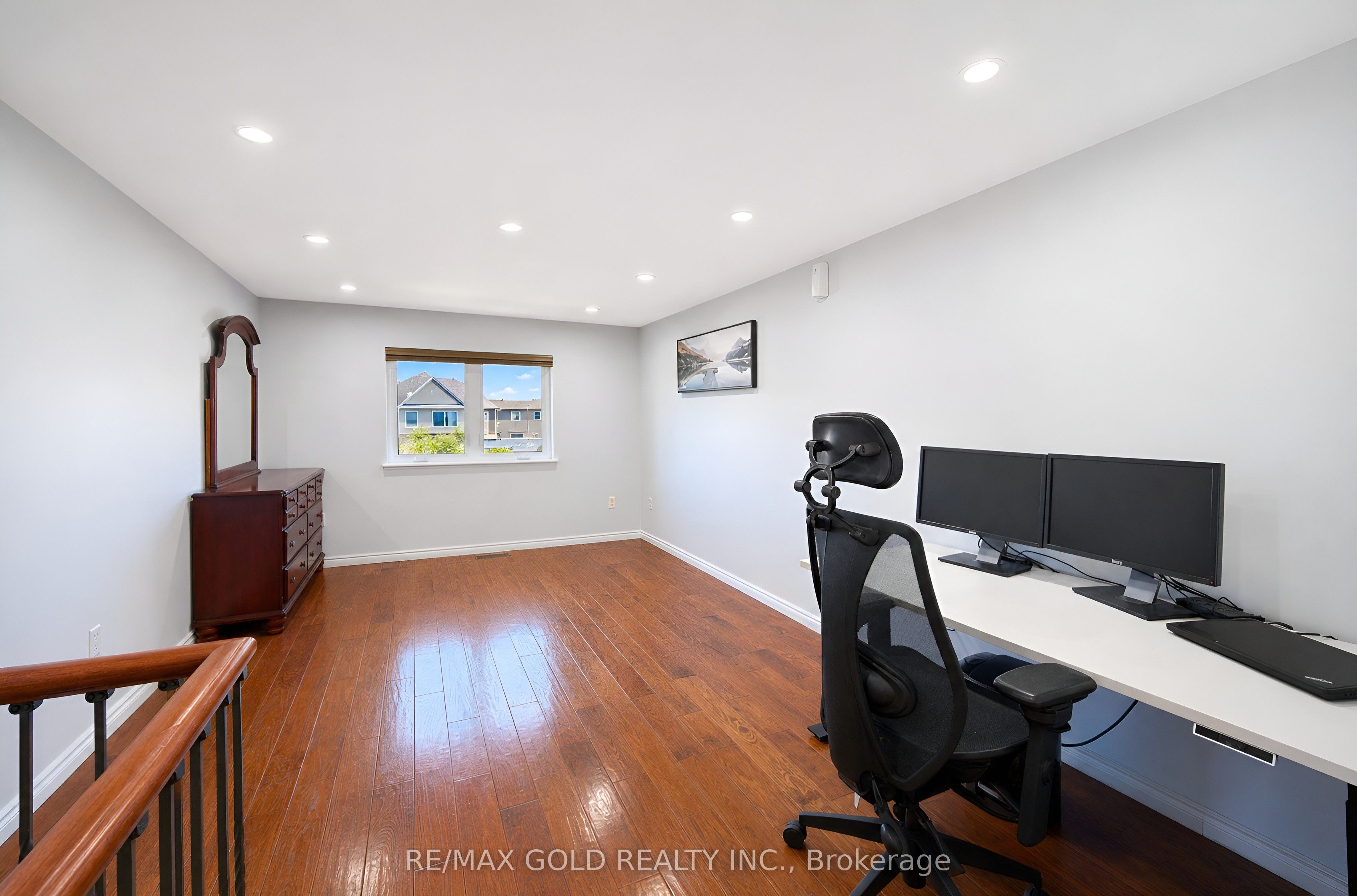 80 Strathaven Drive 53 Property Photo 32