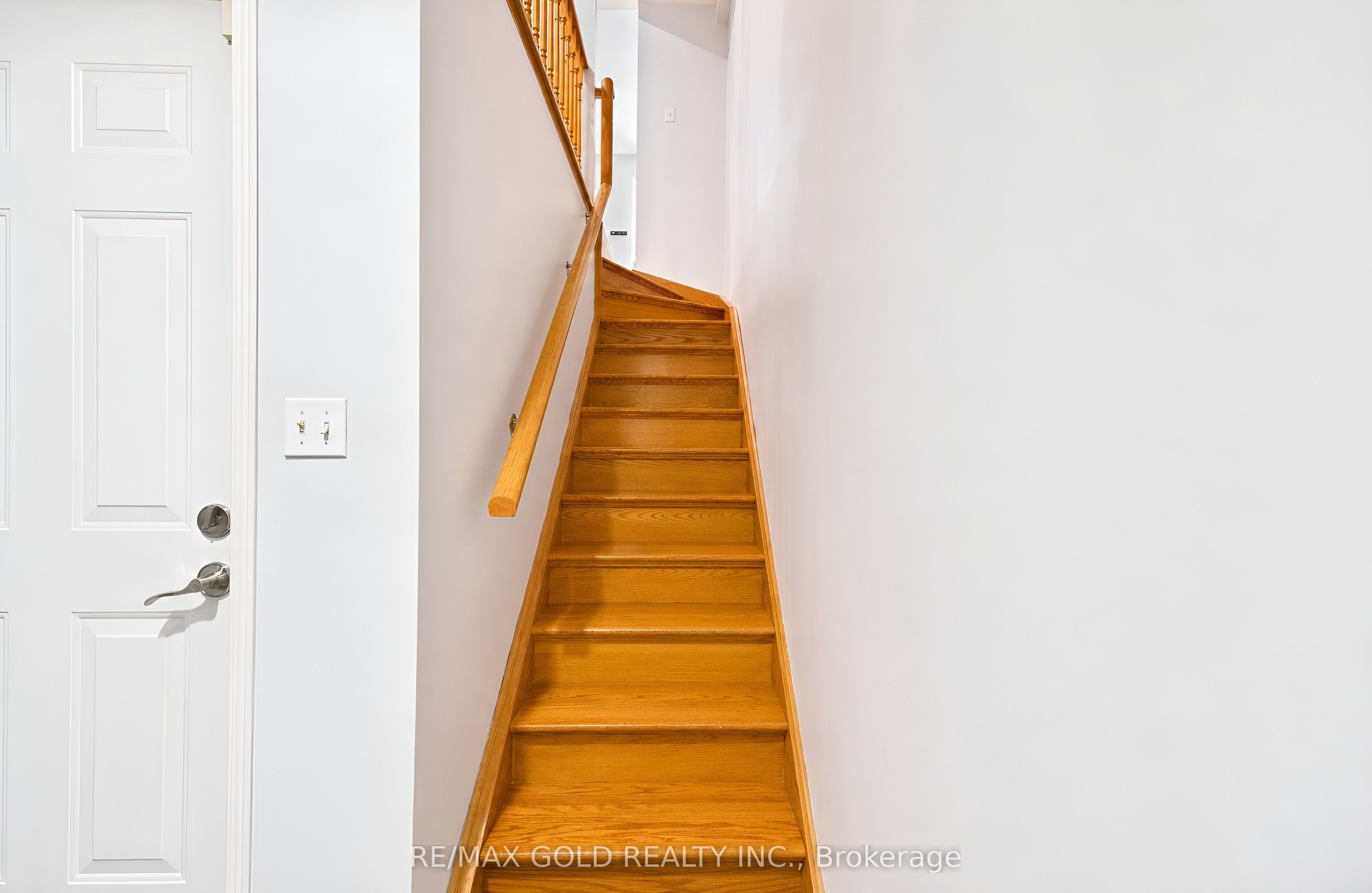 80 Strathaven Drive 53 Property Photo 36