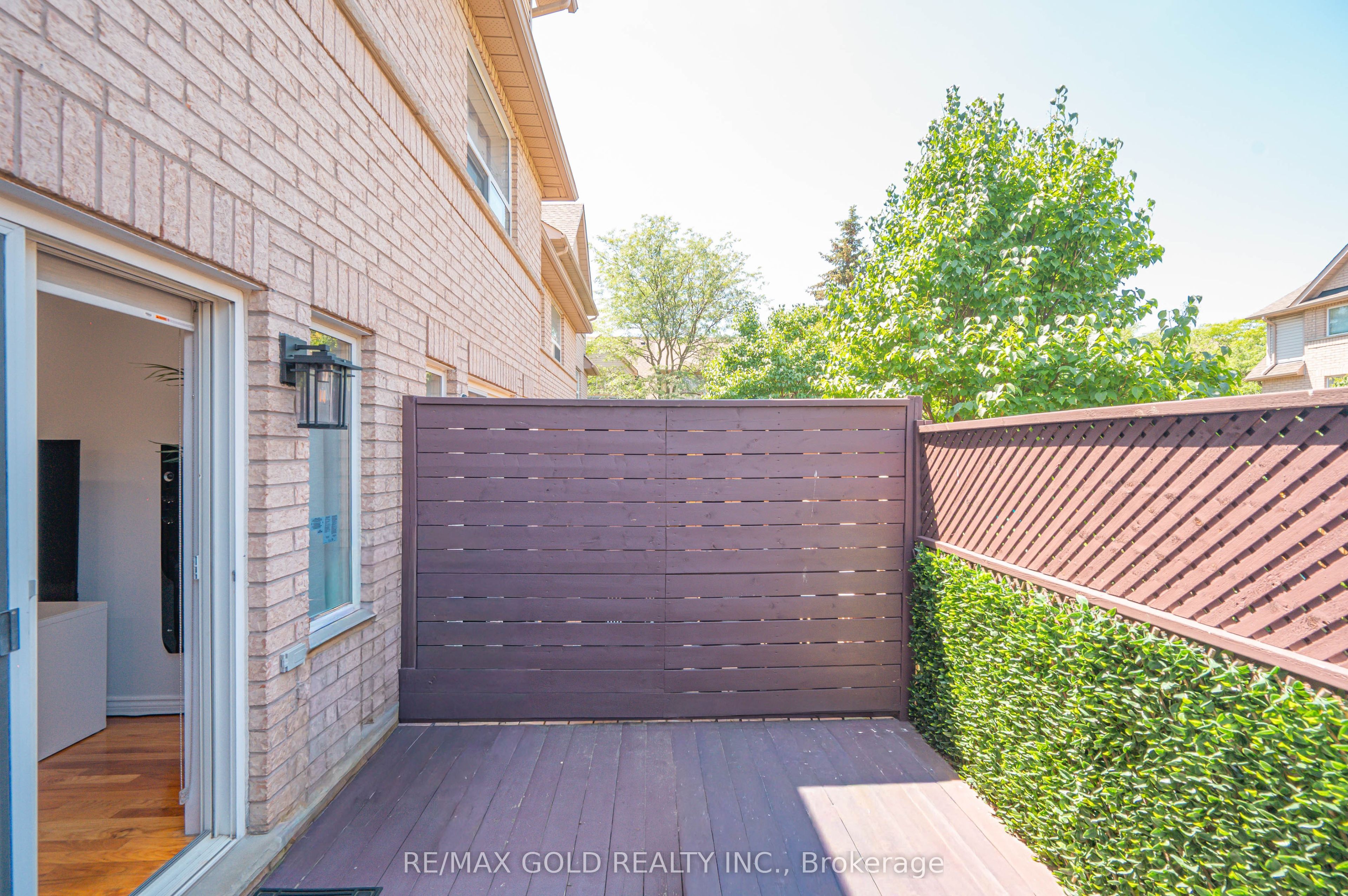 80 Strathaven Drive 53 Property Photo 42