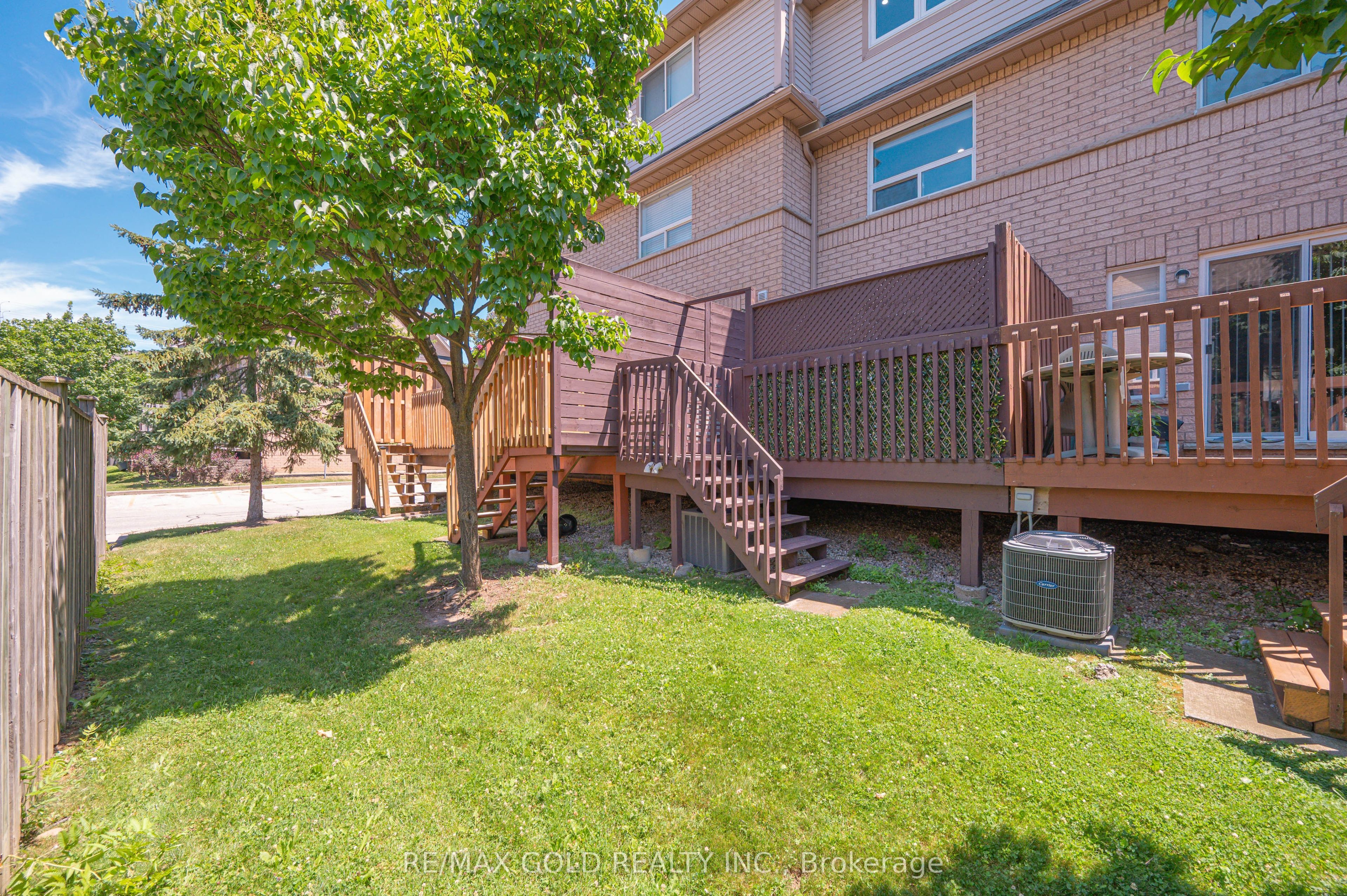 80 Strathaven Drive 53 Property Photo 43
