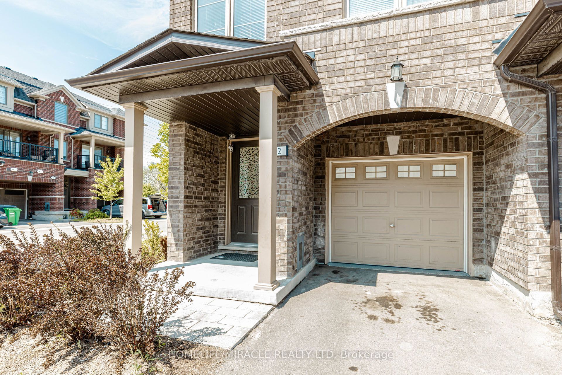 32 Arcola Street Property Photo 2
