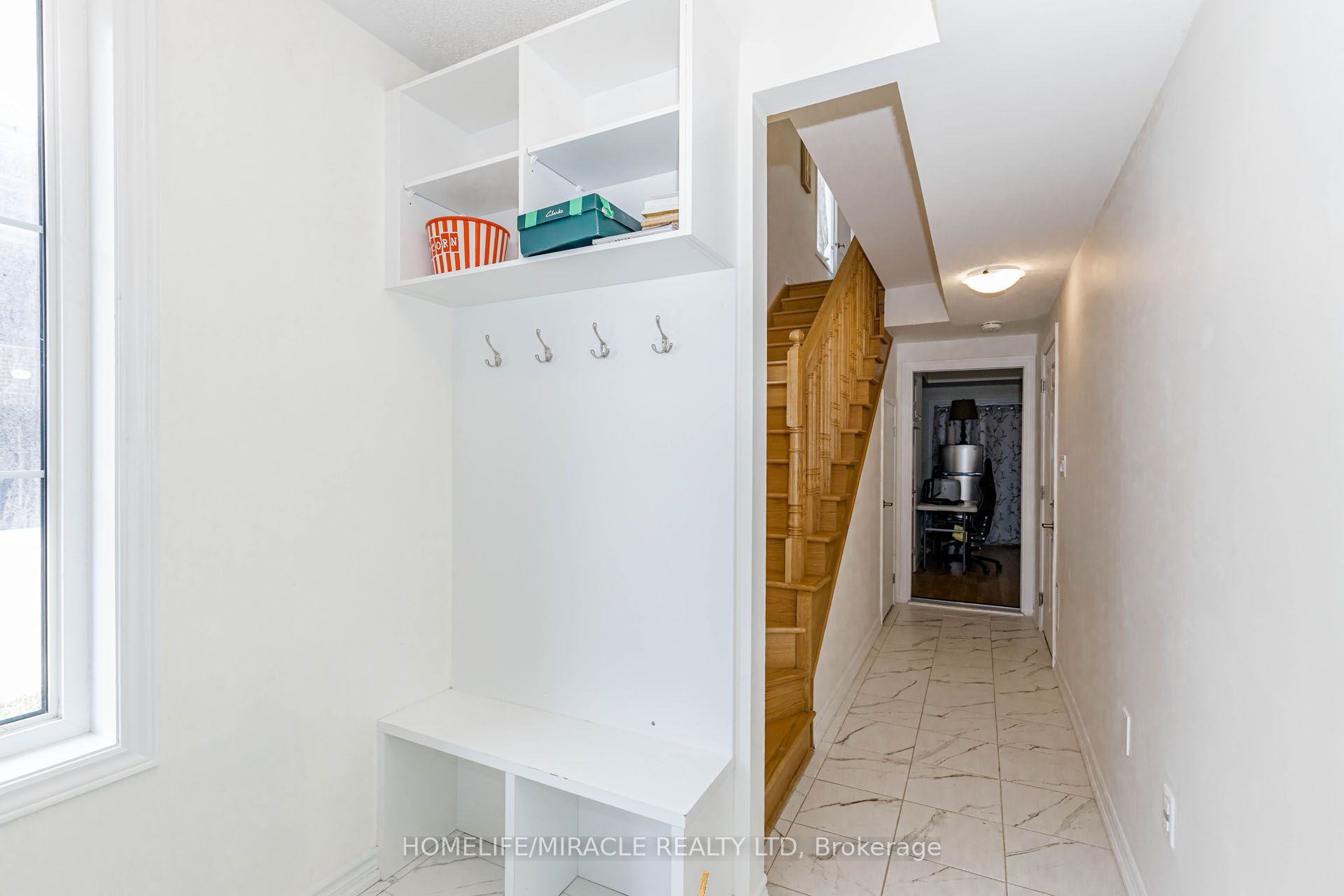 32 Arcola Street Property Photo 5
