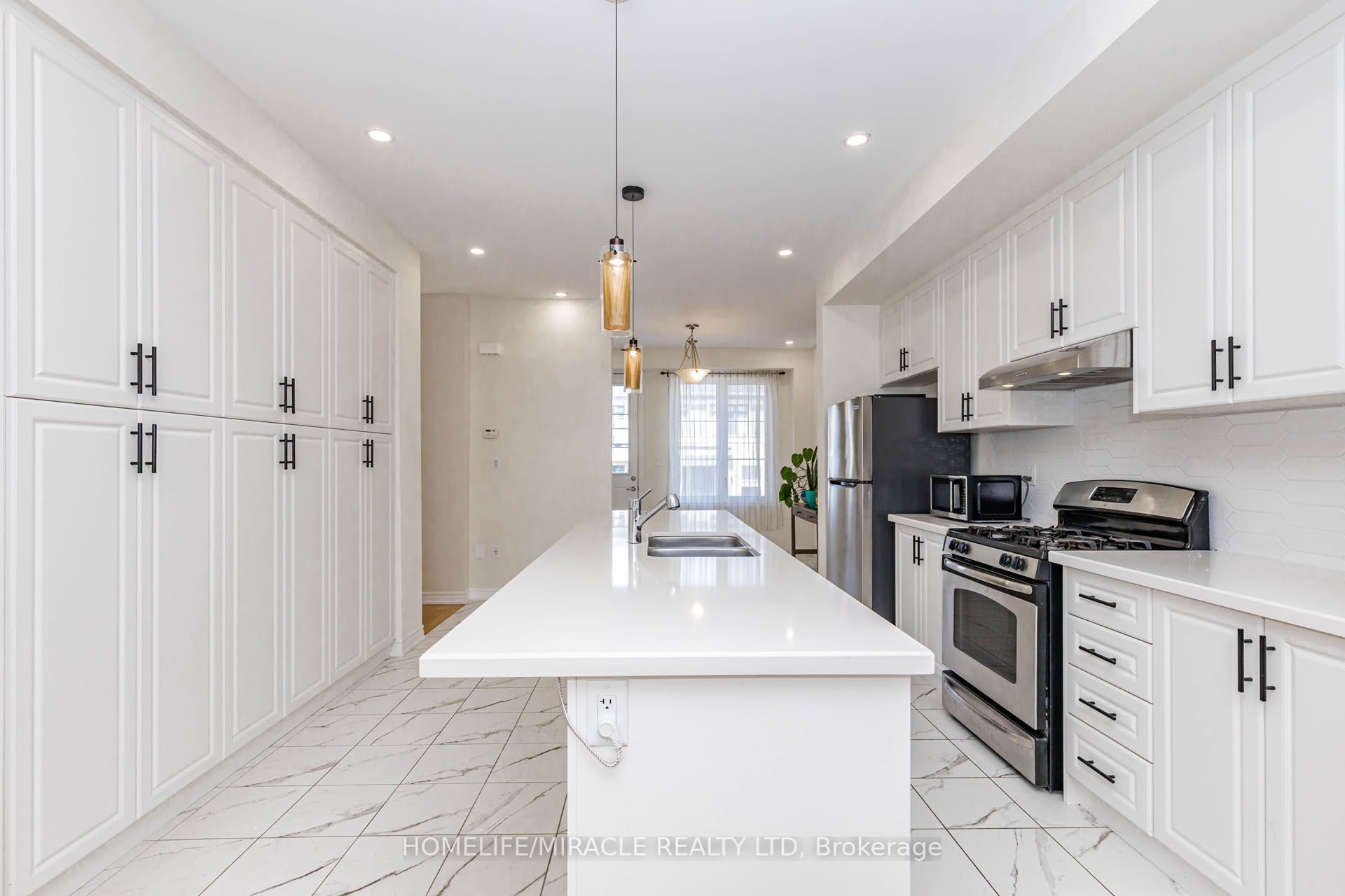 32 Arcola Street Property Photo 15