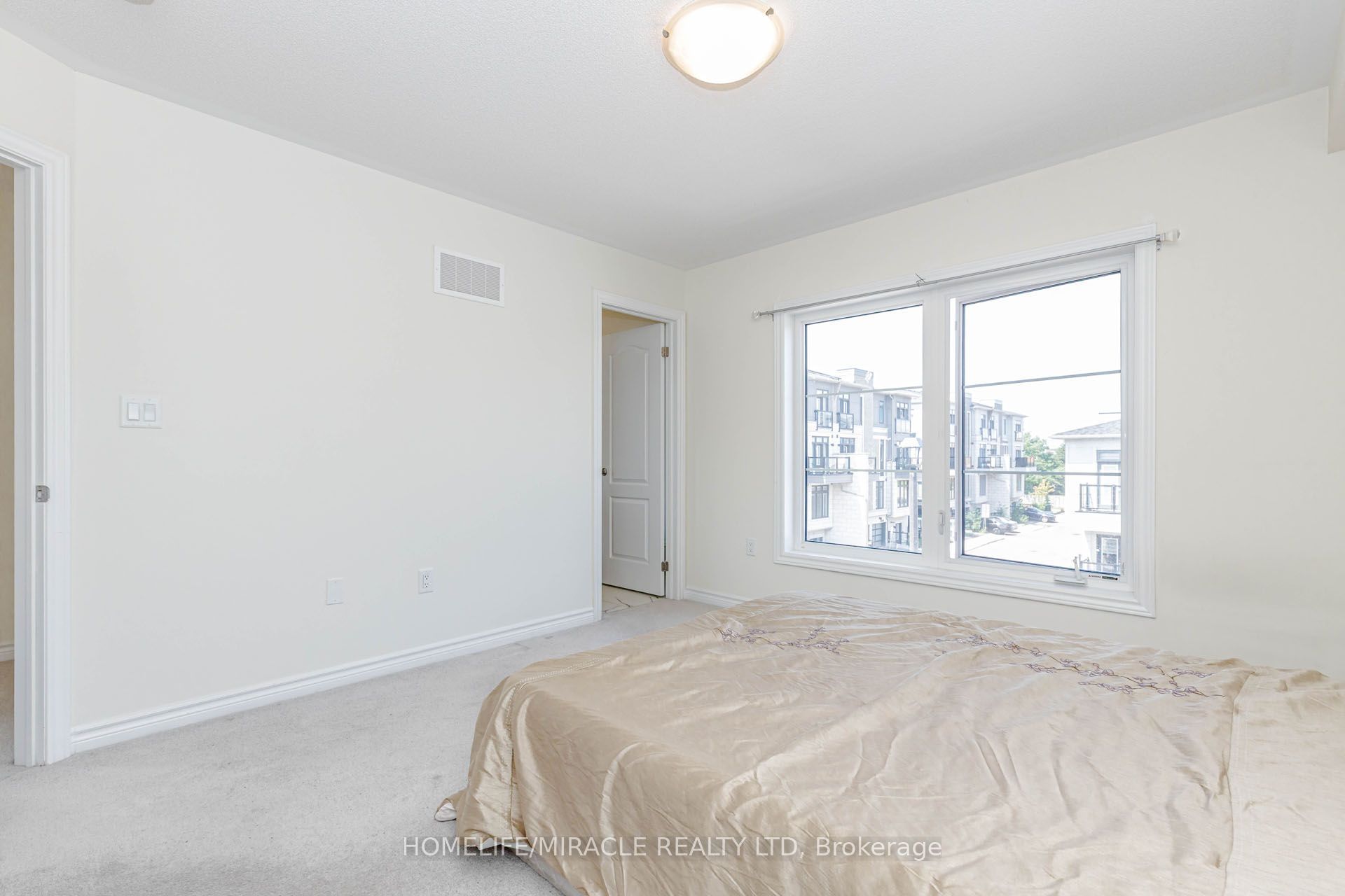 32 Arcola Street Property Photo 33