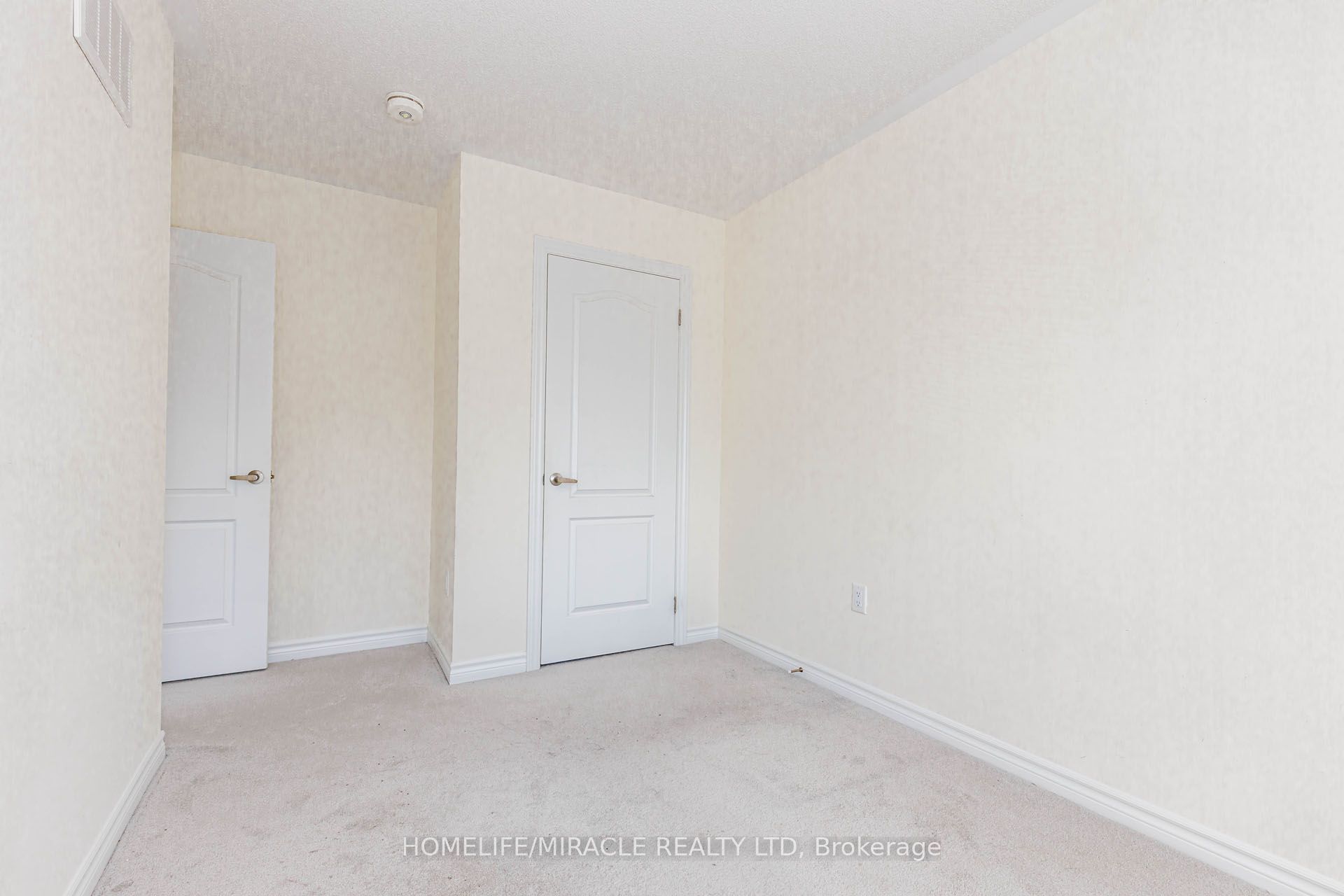 32 Arcola Street Property Photo 45