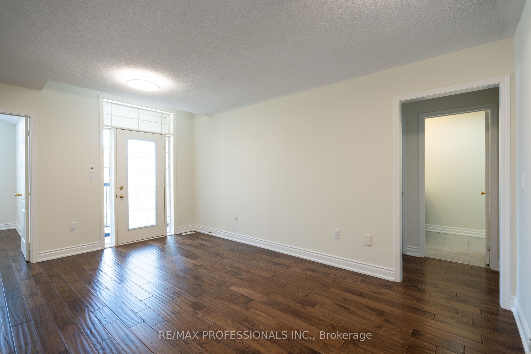 3184 Nixon Gate Property Photo 17