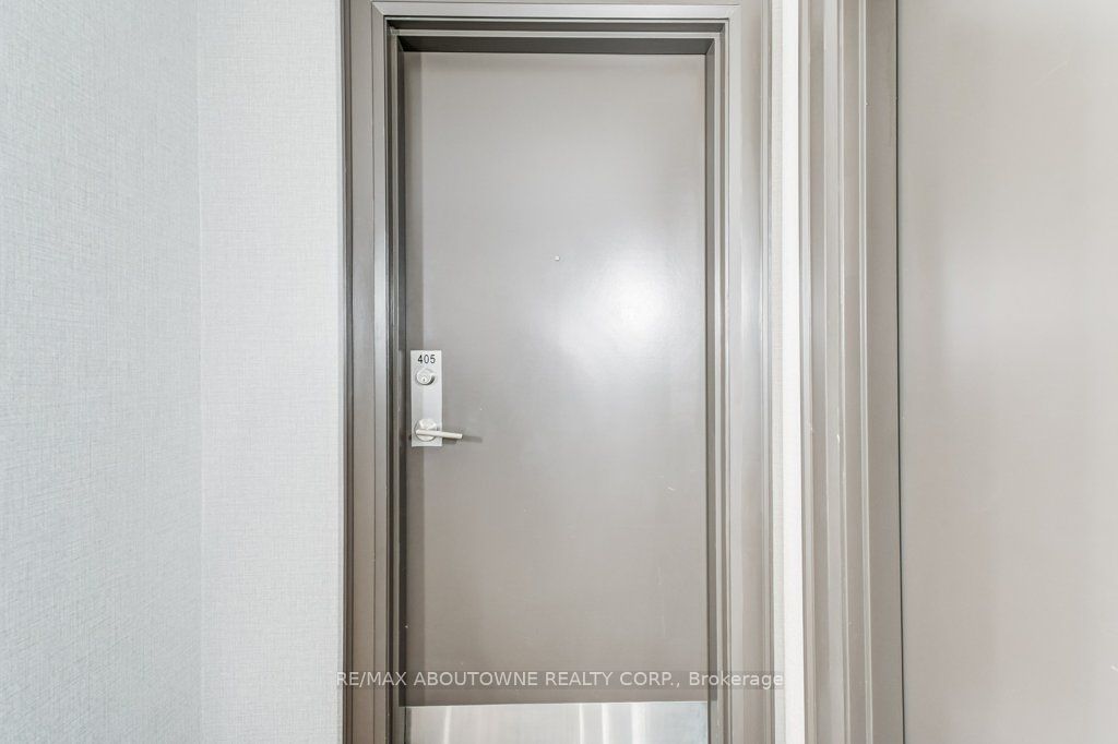 2325 Central Park Drive 405 Property Photo 8