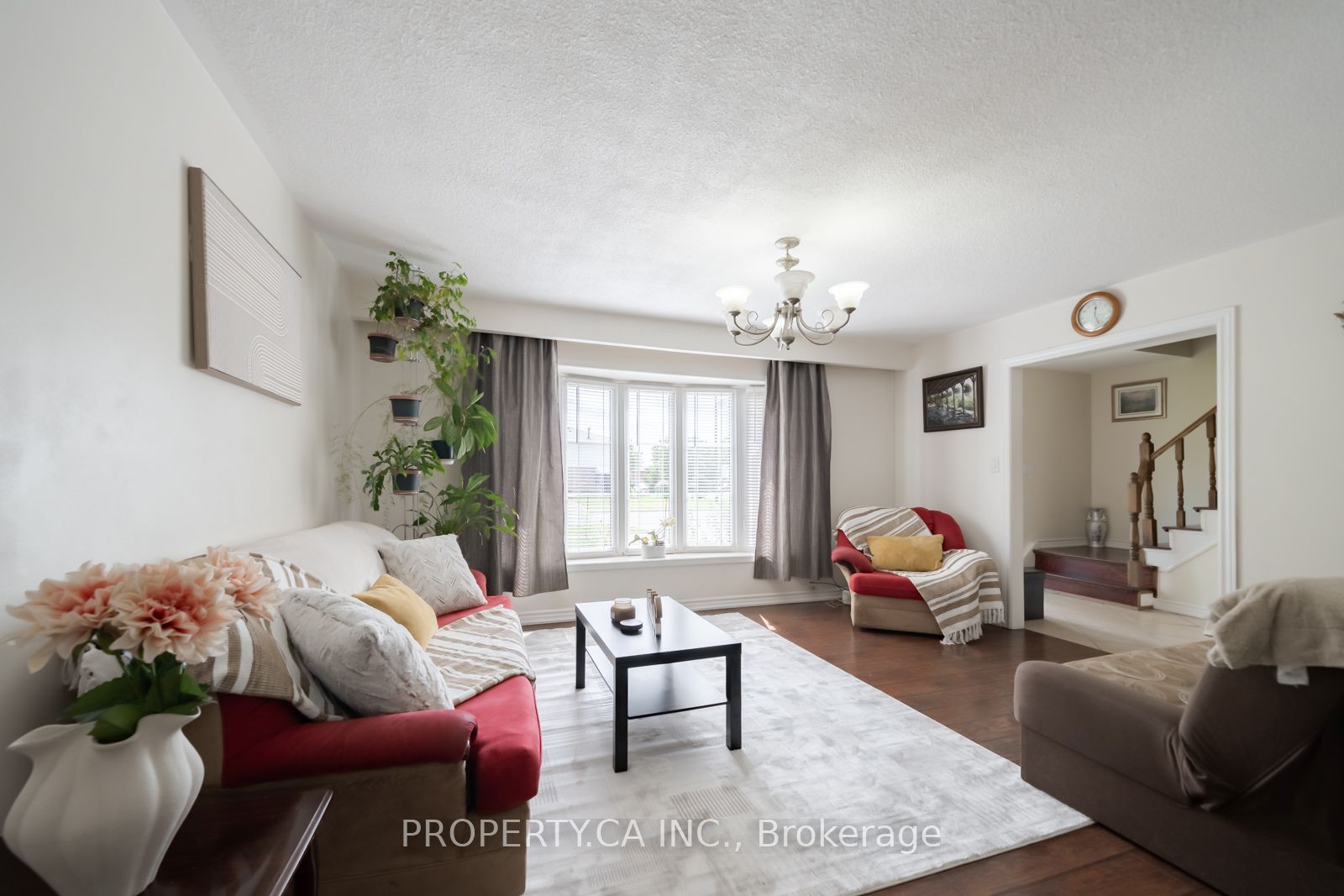 2563 Bromsgrove Road W Property Photo 6