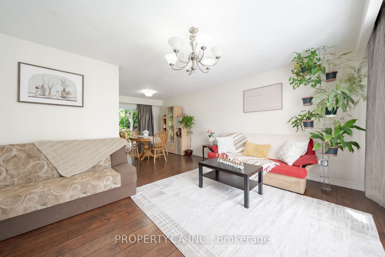 2563 Bromsgrove Road W Property Photo 7