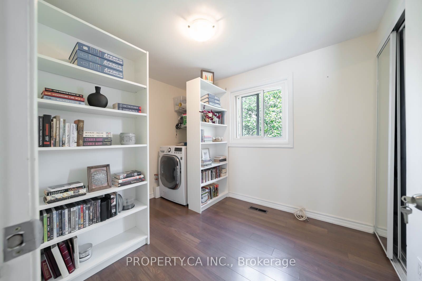 2563 Bromsgrove Road W Property Photo 26