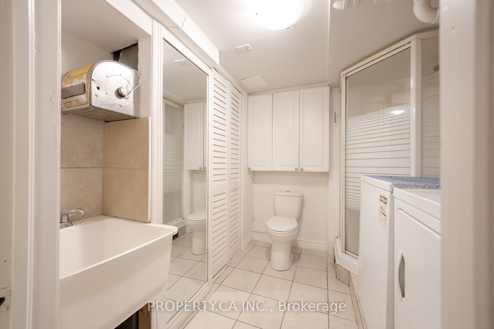 2563 Bromsgrove Road W Property Photo 33