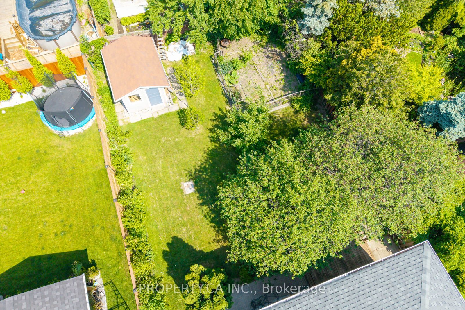 2563 Bromsgrove Road W Property Photo 47