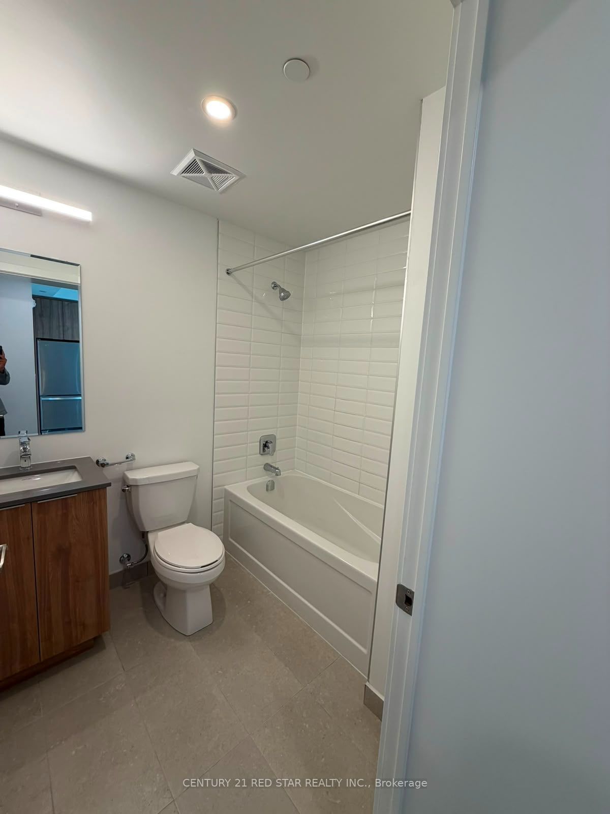 740 Whitlock Avenue E502 Property Photo 9