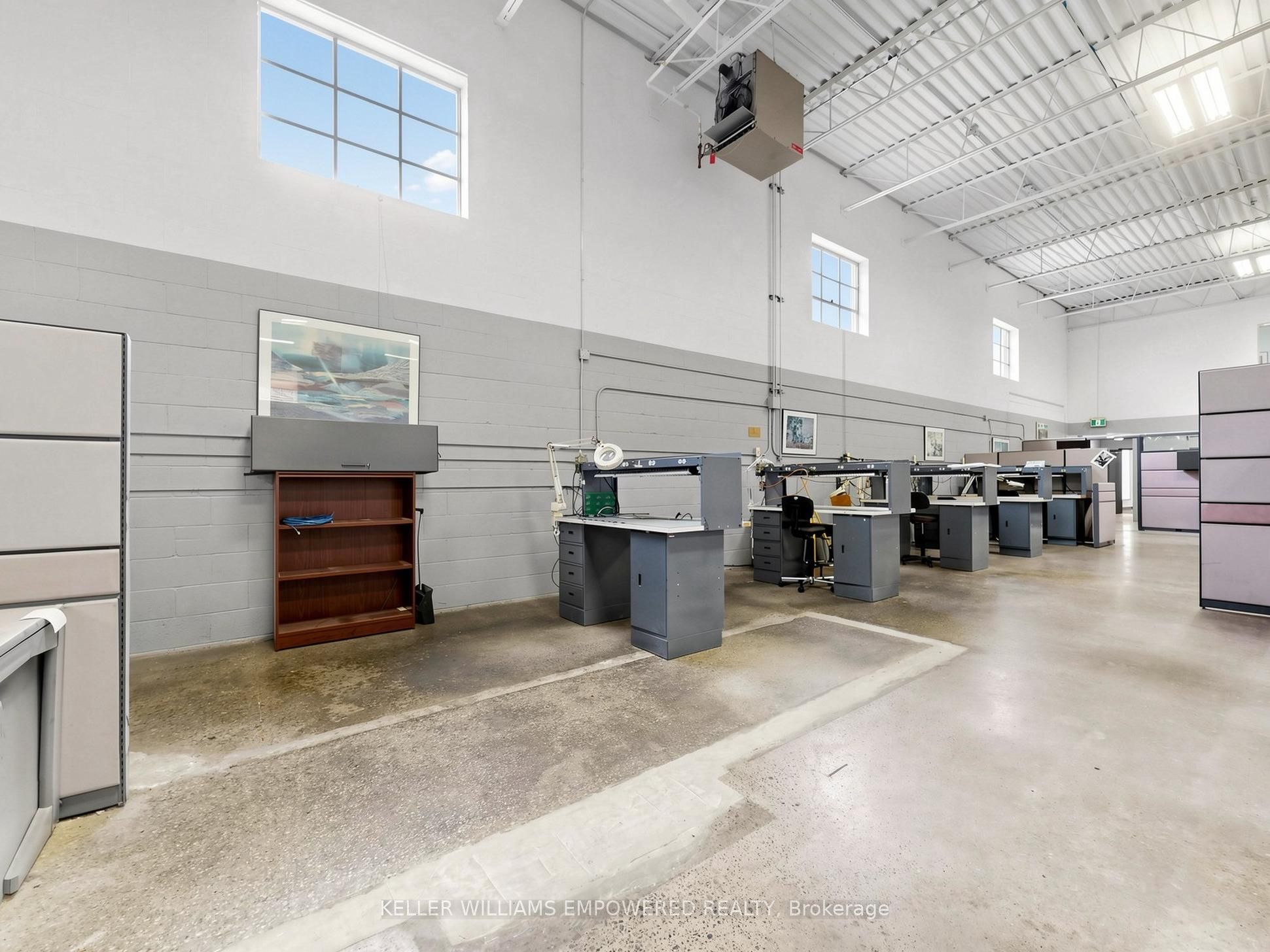 949 Kamato Road Property Photo 17