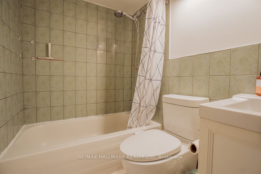 135 Marlee Avenue 1103 Property Photo 15