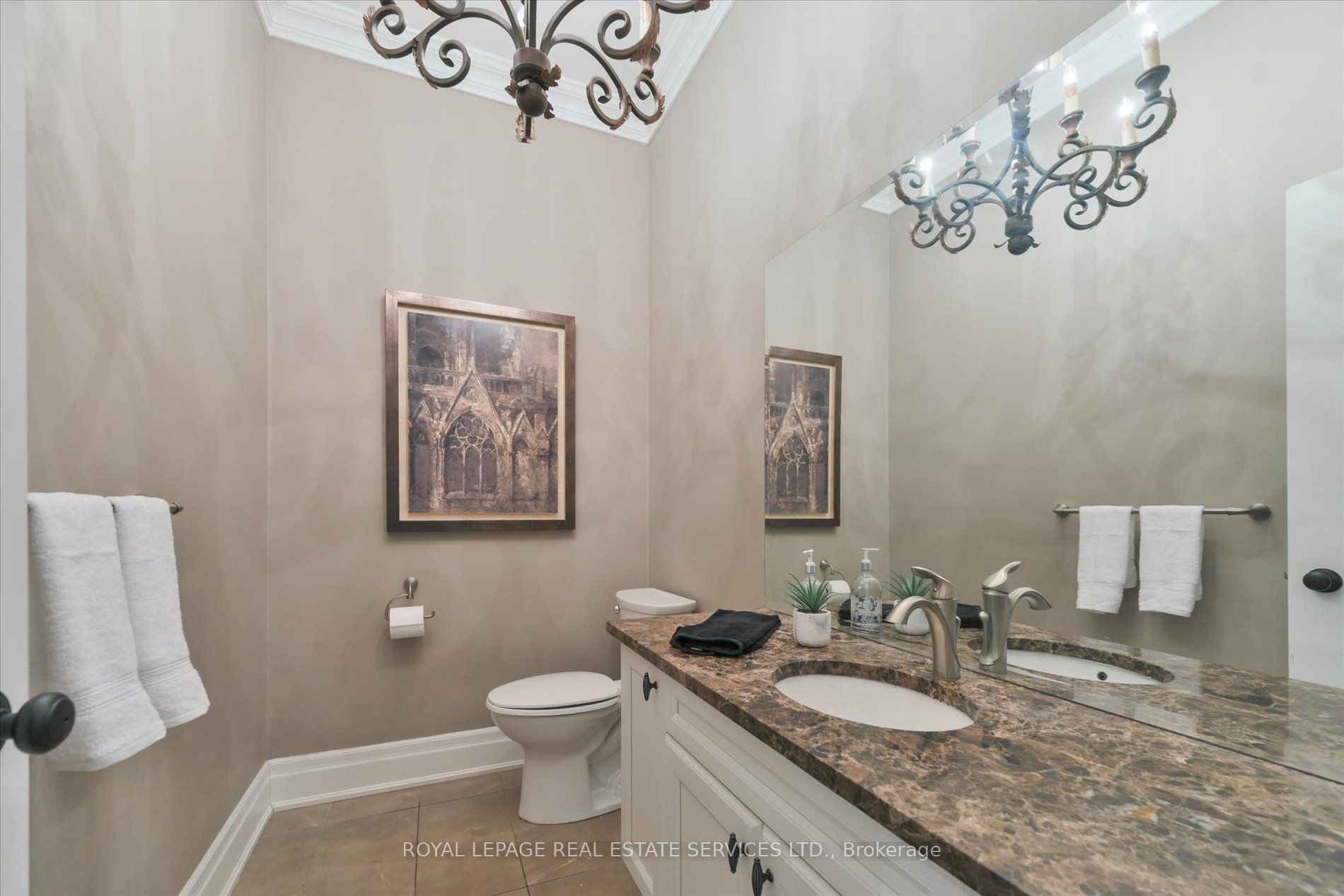 439 Martin Grove Road Property Photo 23