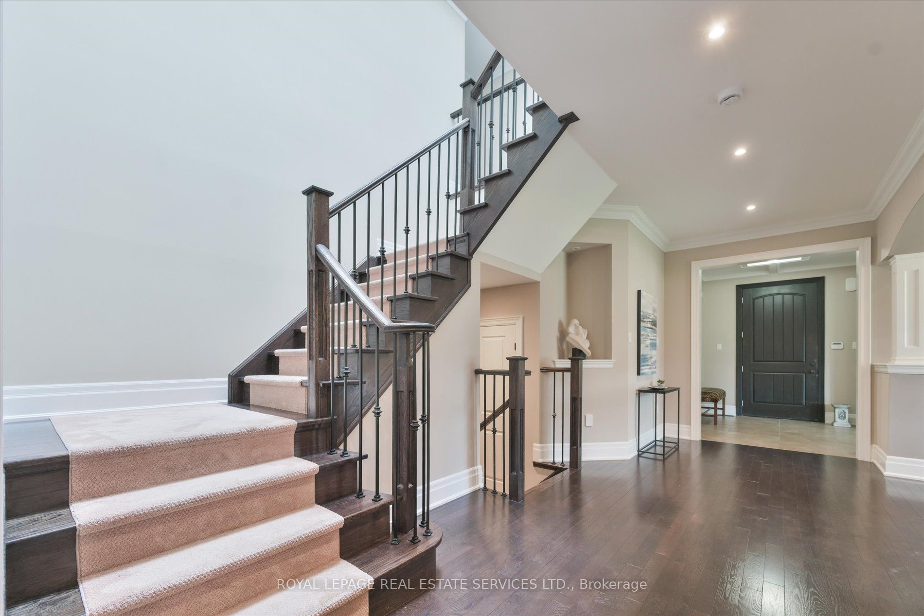 439 Martin Grove Road Property Photo 24