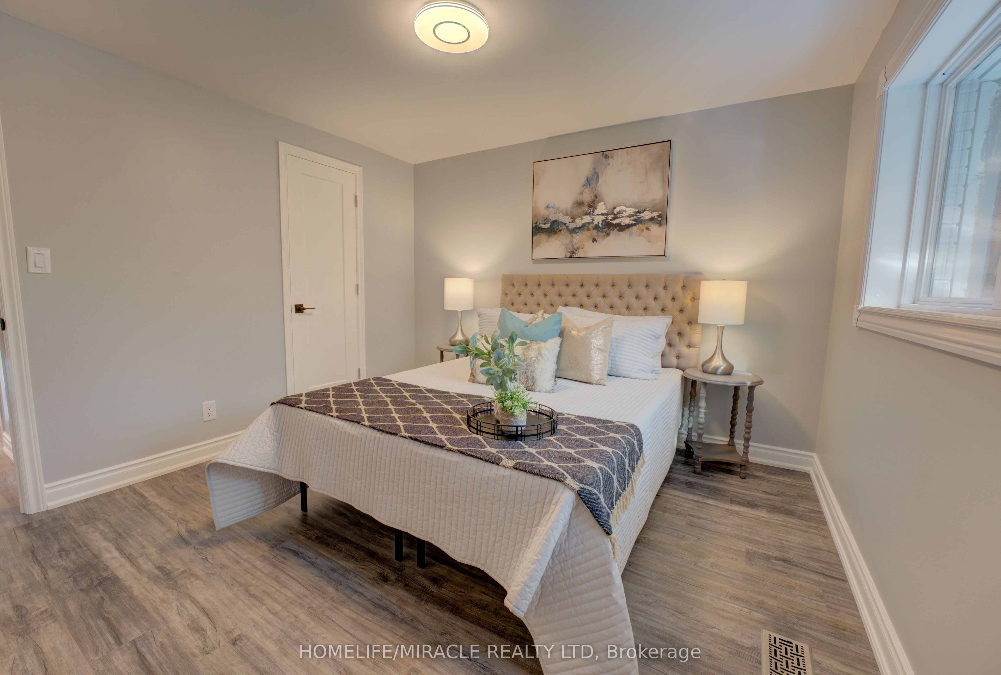 85 Silverstone Drive Property Photo 16