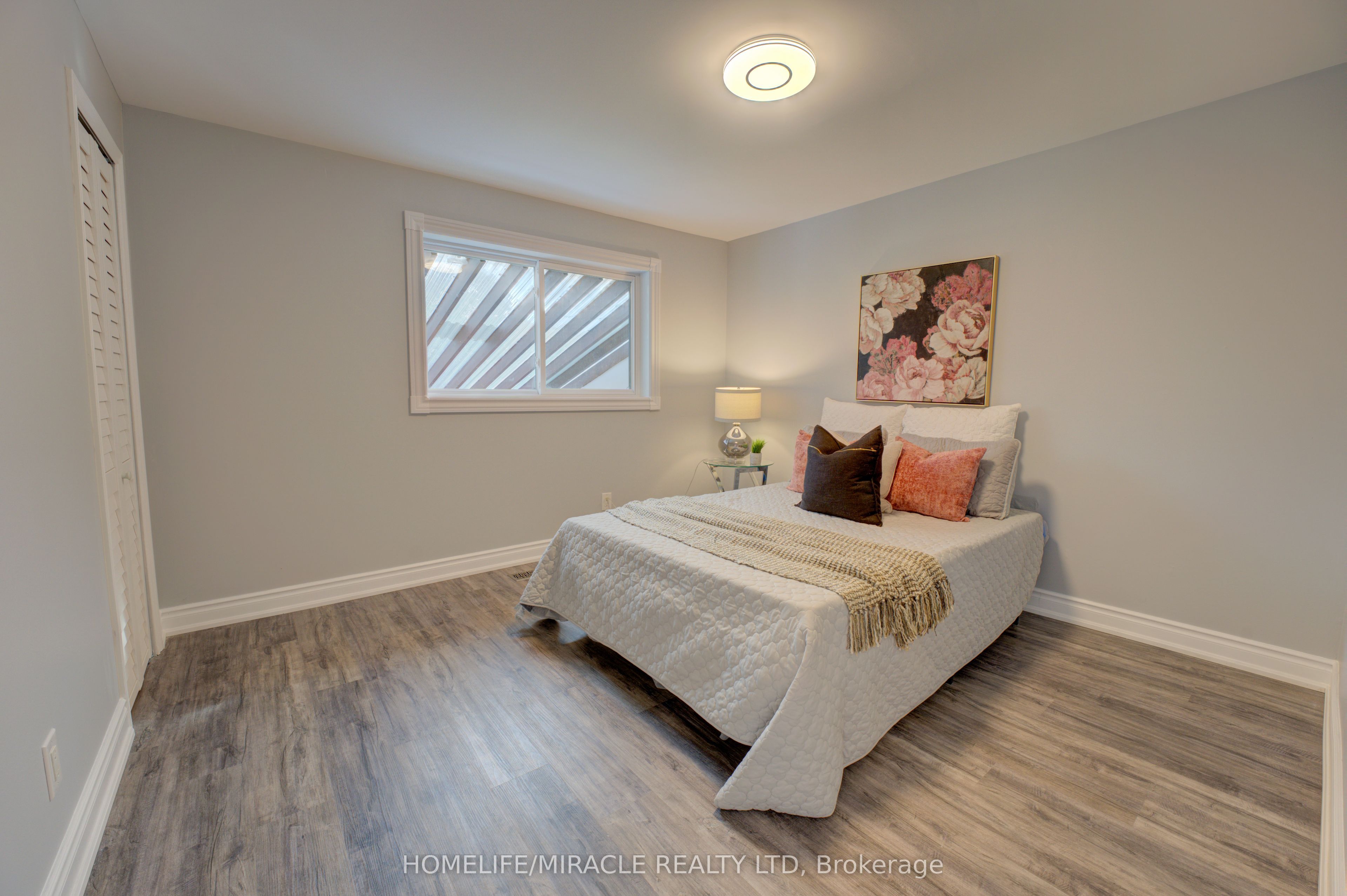 85 Silverstone Drive Property Photo 17