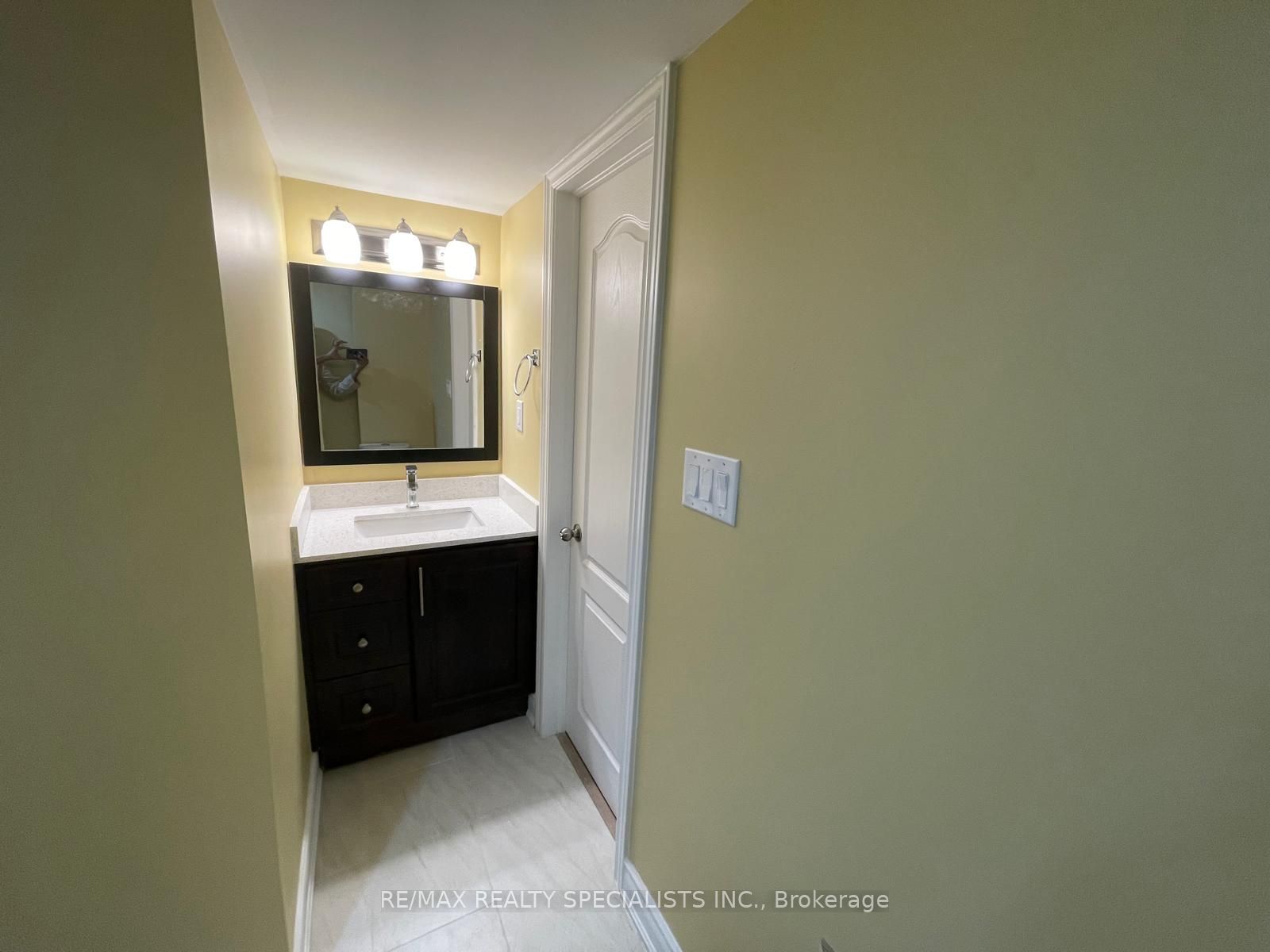 4549 Longmoor Road Bsmnt Property Photo 6