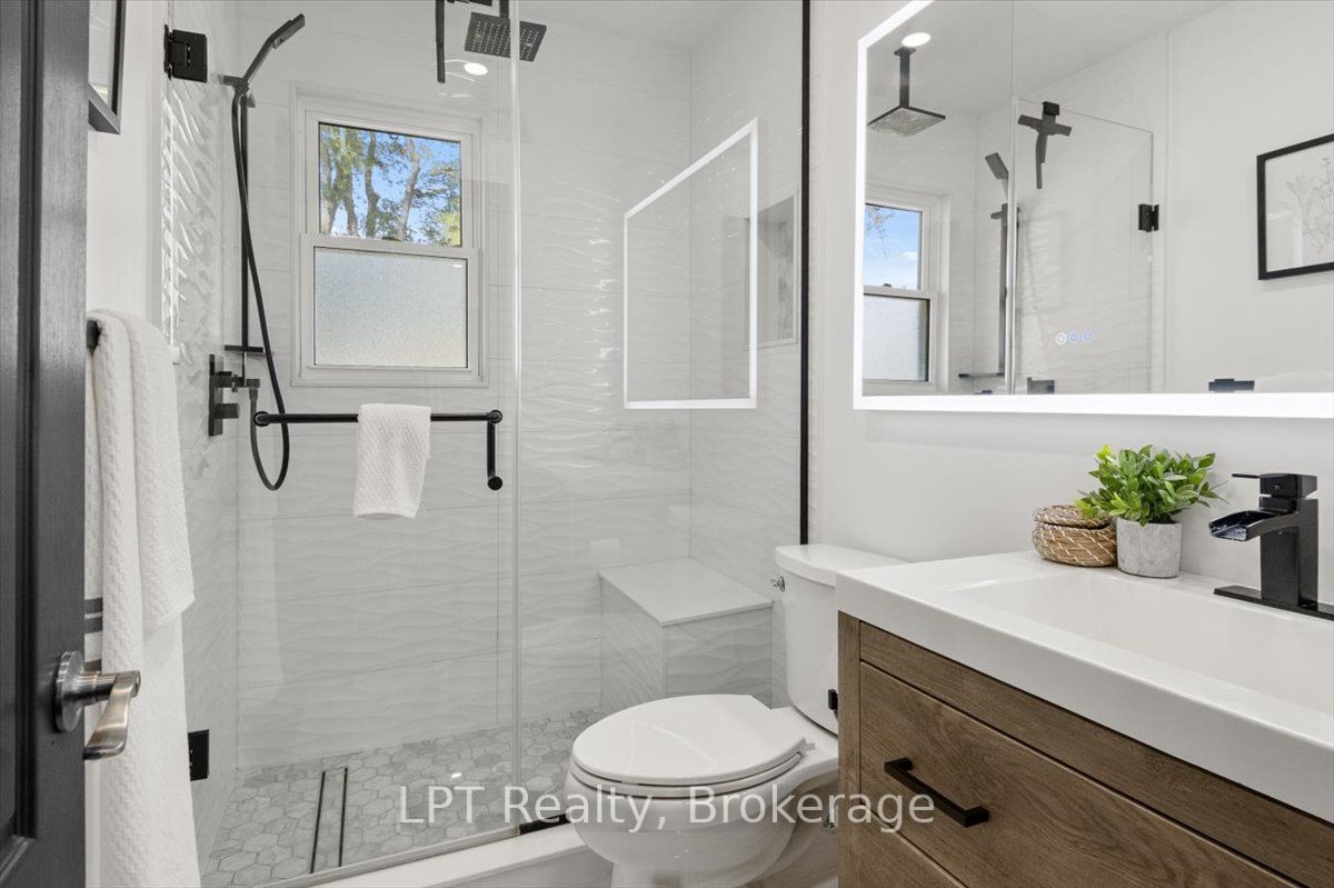 667 Wickens Avenue Property Photo 13