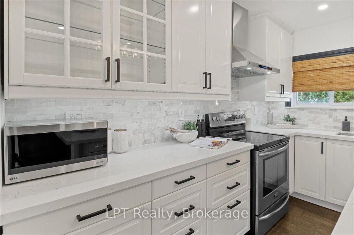 667 Wickens Avenue Property Photo 15
