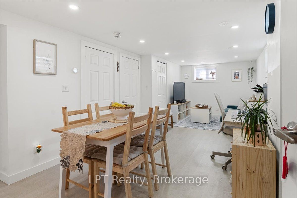 667 Wickens Avenue Property Photo 32