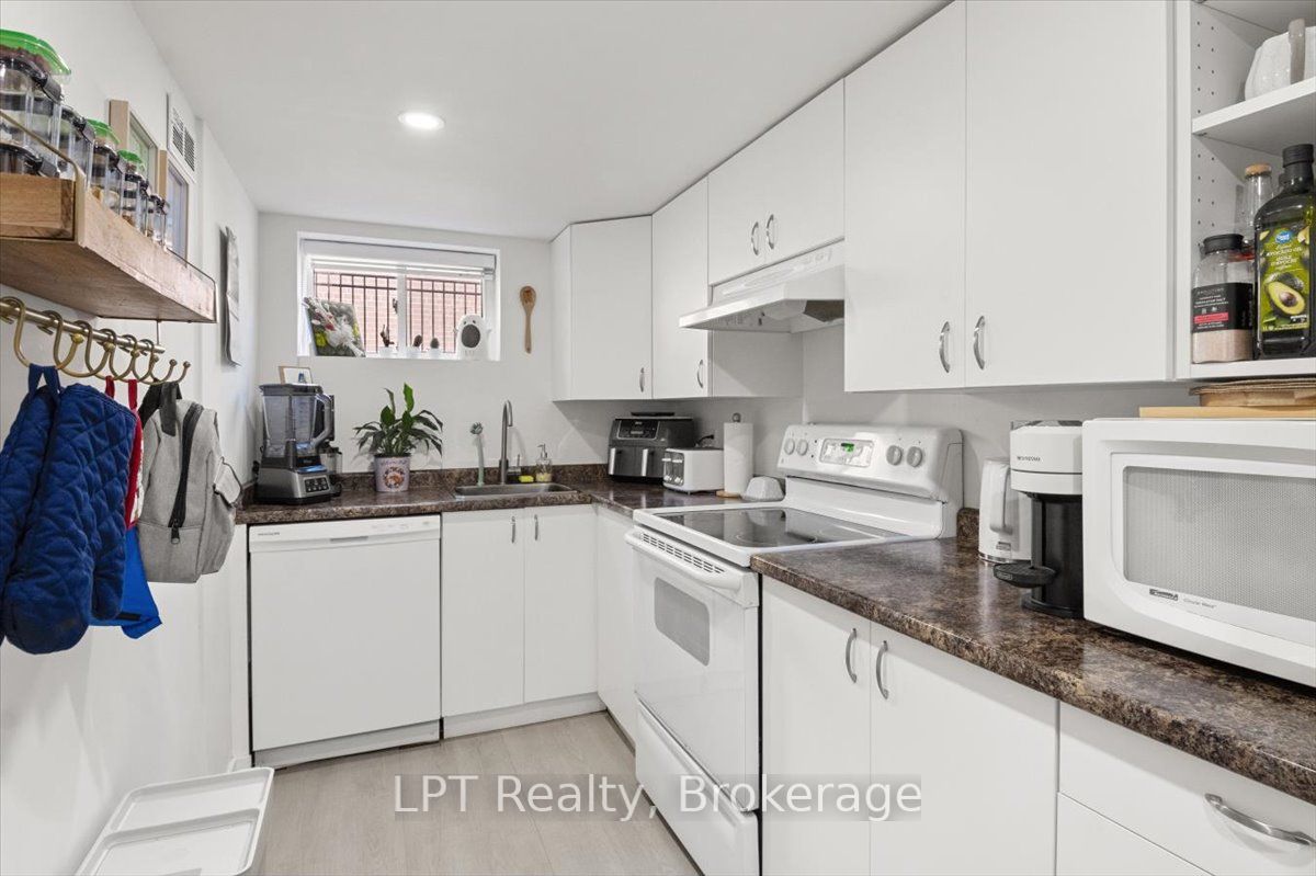 667 Wickens Avenue Property Photo 33