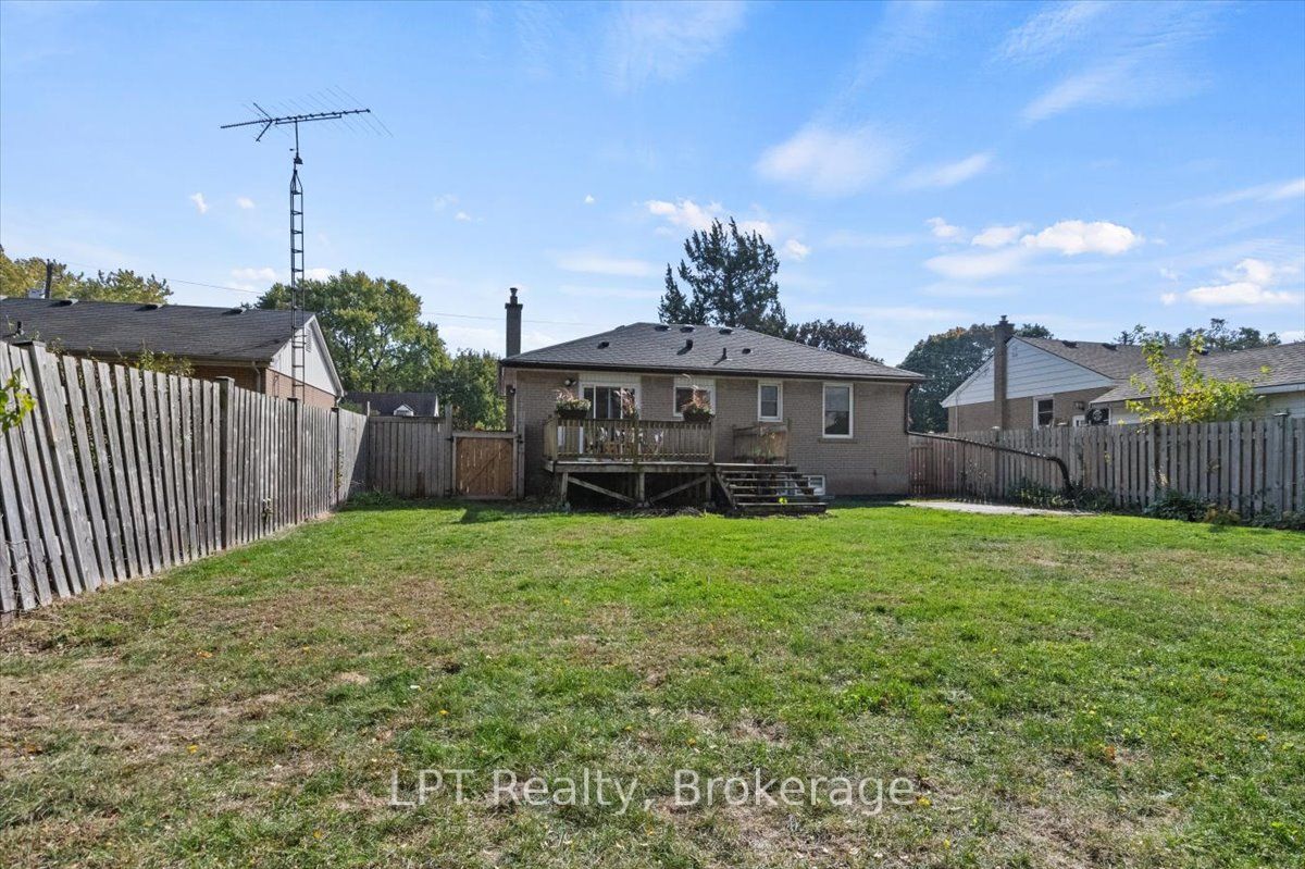 667 Wickens Avenue Property Photo 41