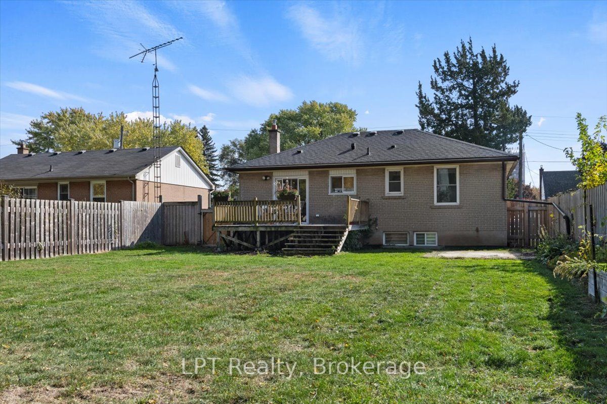 667 Wickens Avenue Property Photo 42