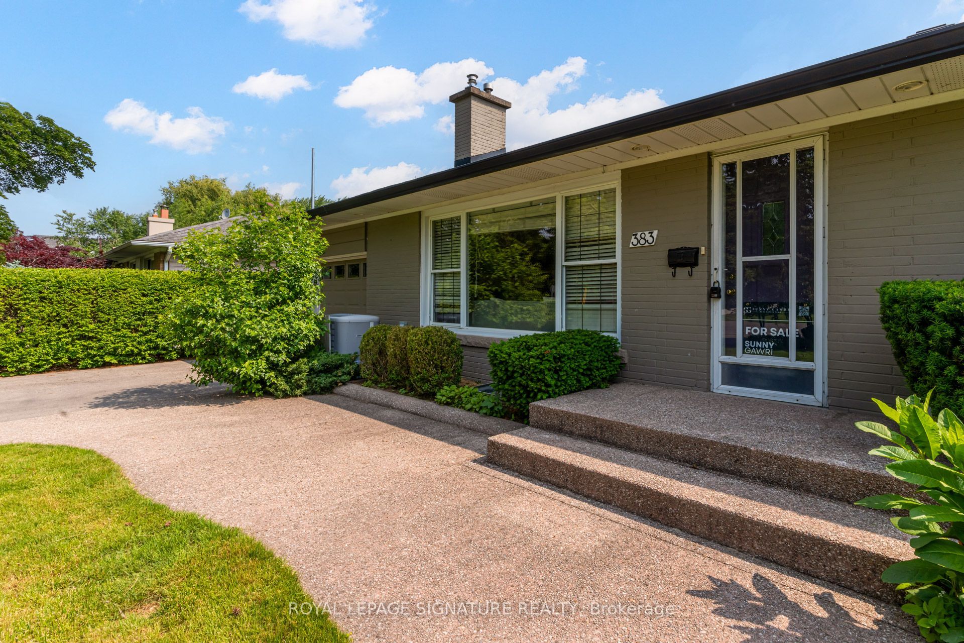 383 Maplehurst Avenue Property Photo 5