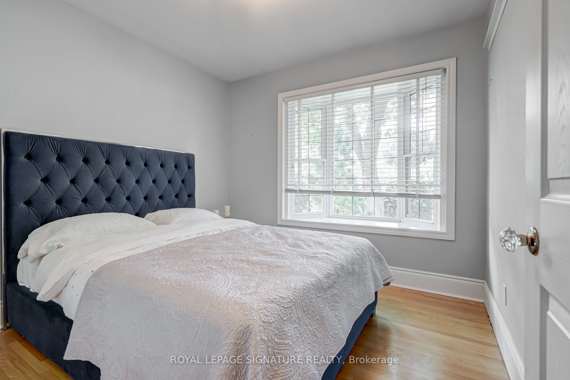 383 Maplehurst Avenue Property Photo 13