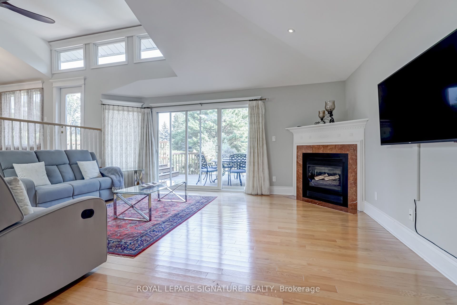 383 Maplehurst Avenue Property Photo 19