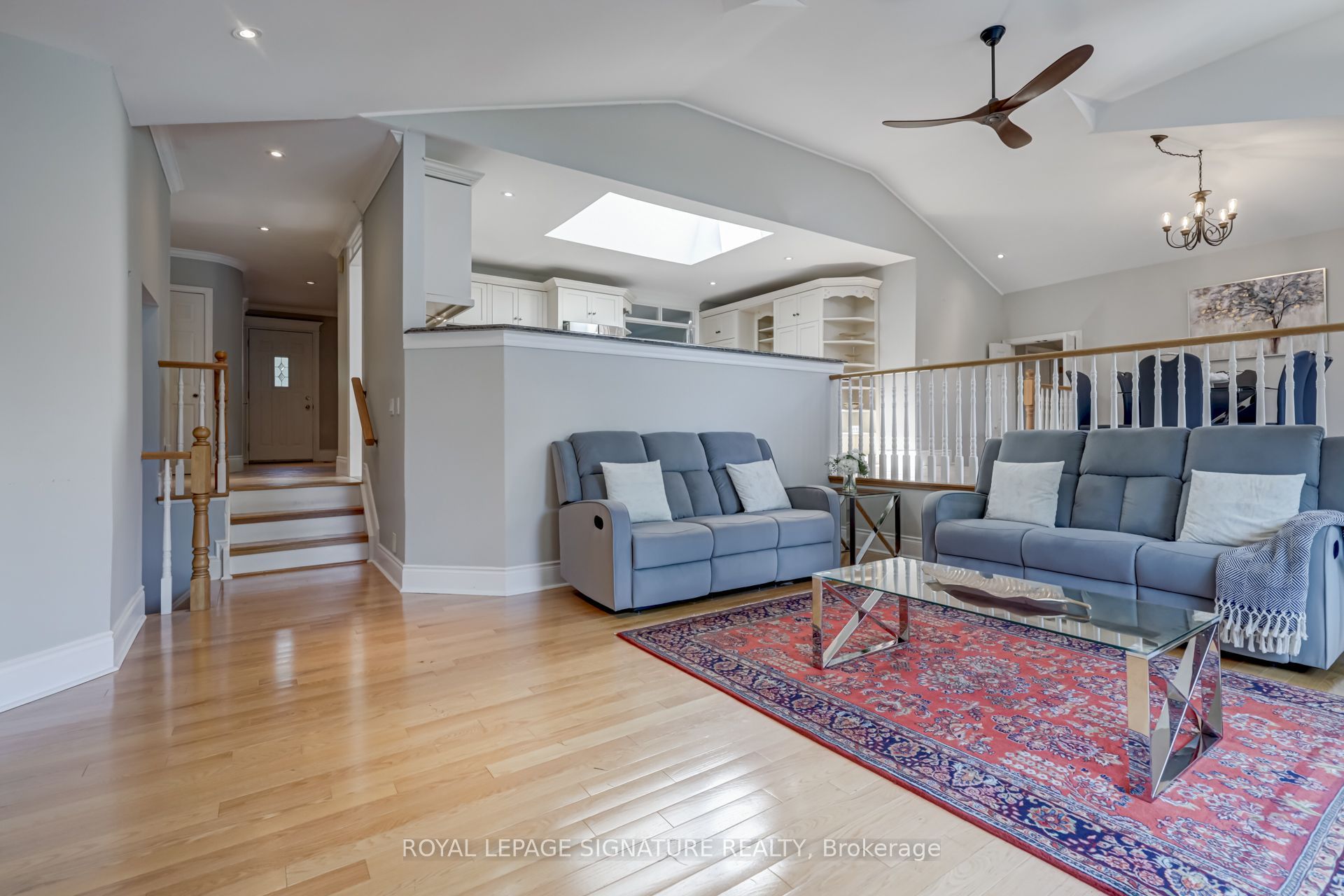 383 Maplehurst Avenue Property Photo 20