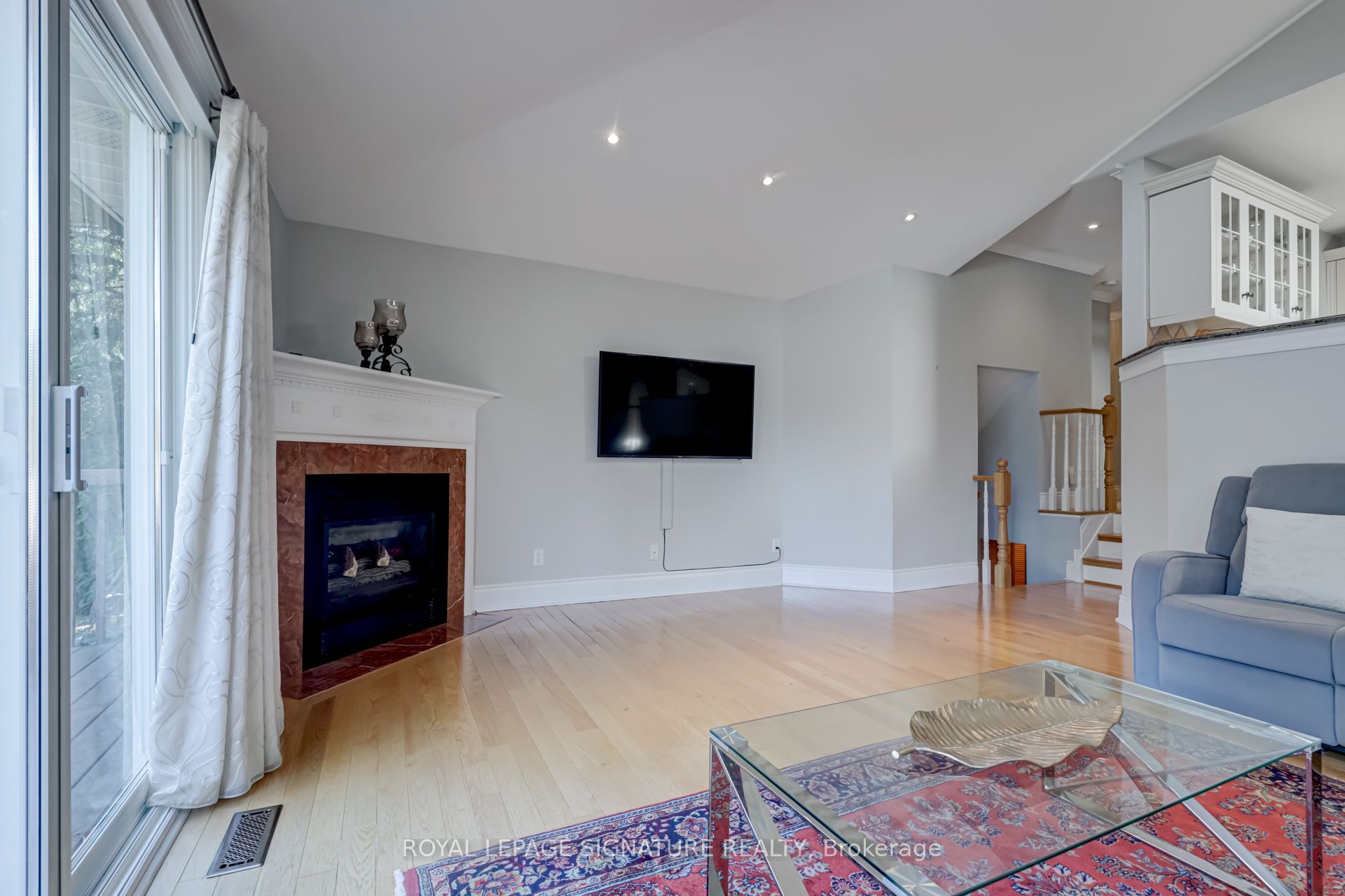 383 Maplehurst Avenue Property Photo 21