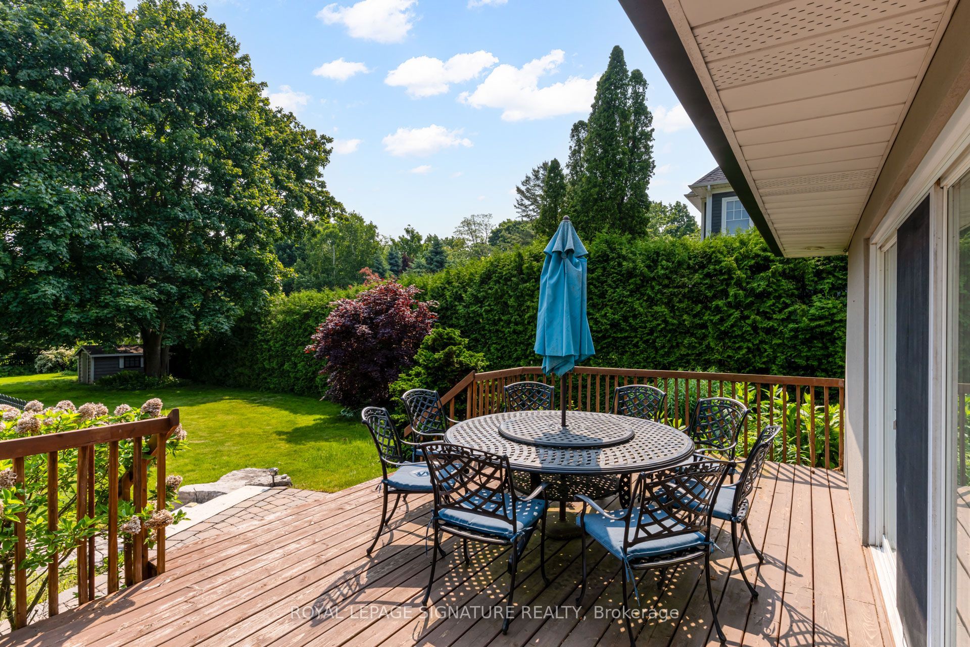 383 Maplehurst Avenue Property Photo 28
