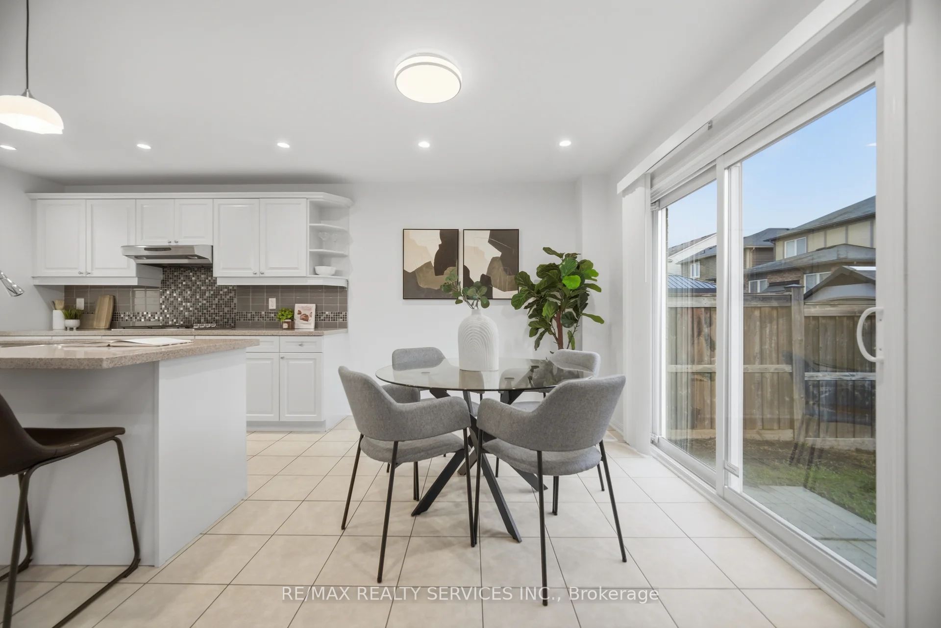 454 Grenke Place Property Photo 10
