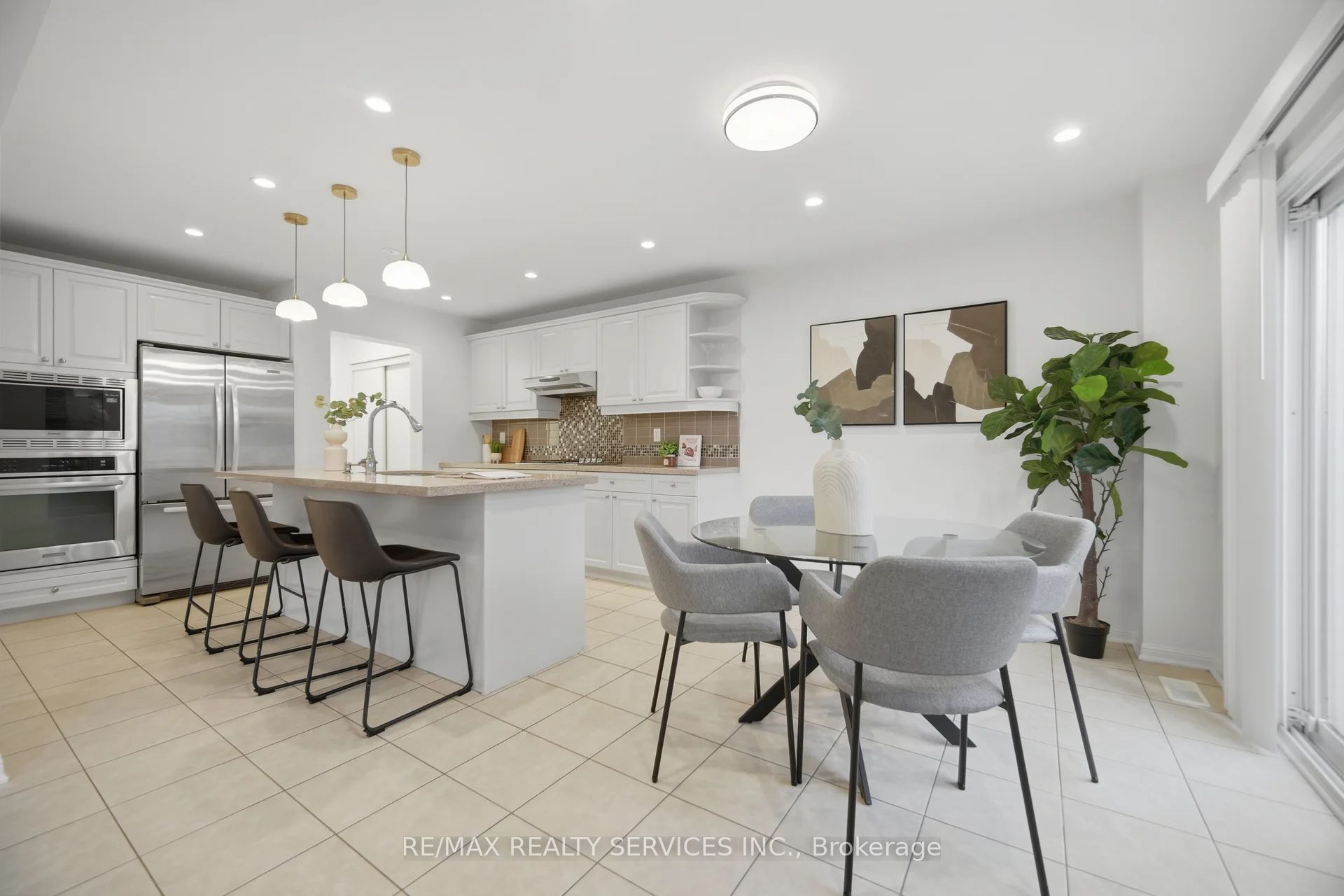 454 Grenke Place Property Photo 11