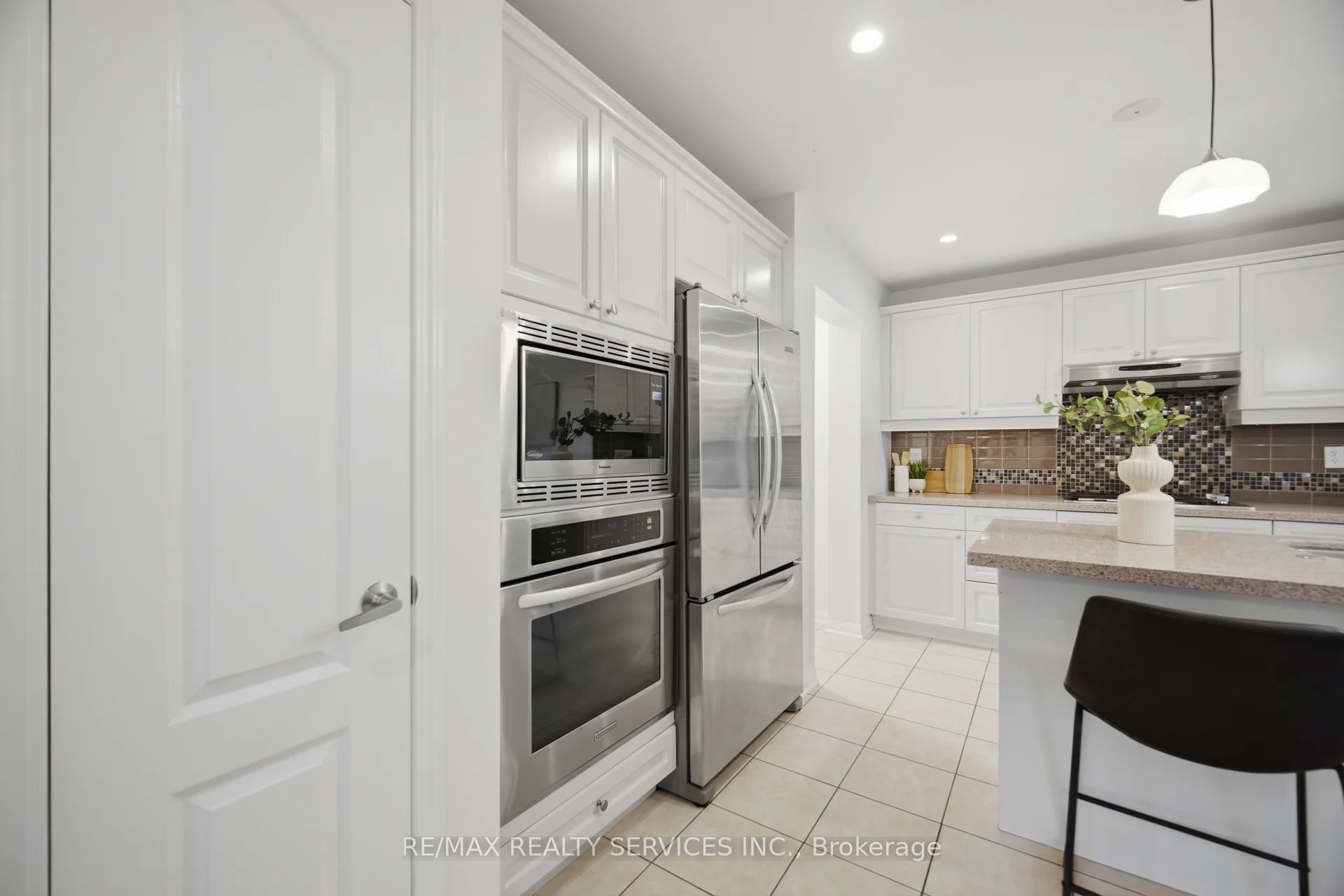 454 Grenke Place Property Photo 14