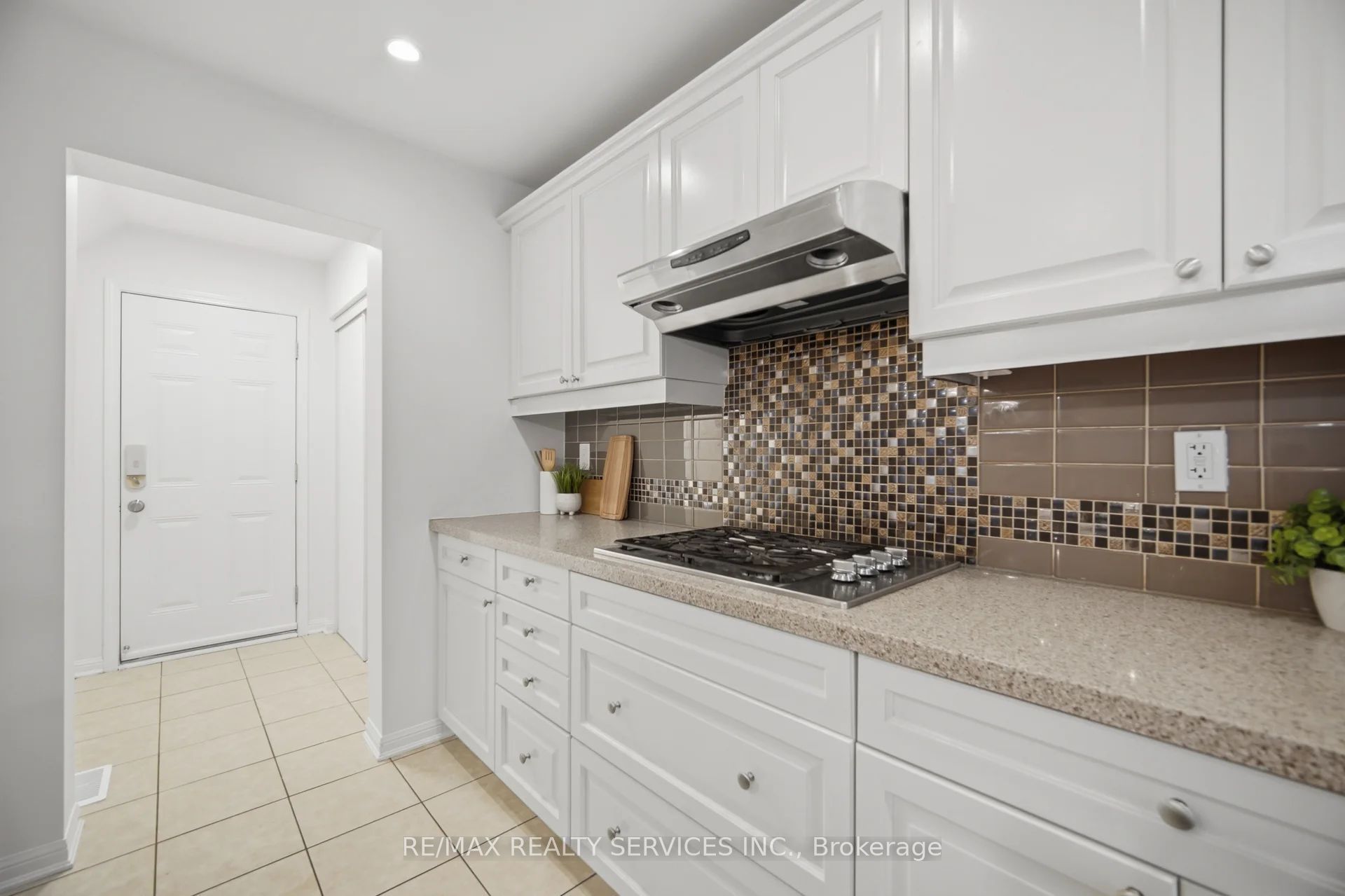 454 Grenke Place Property Photo 15