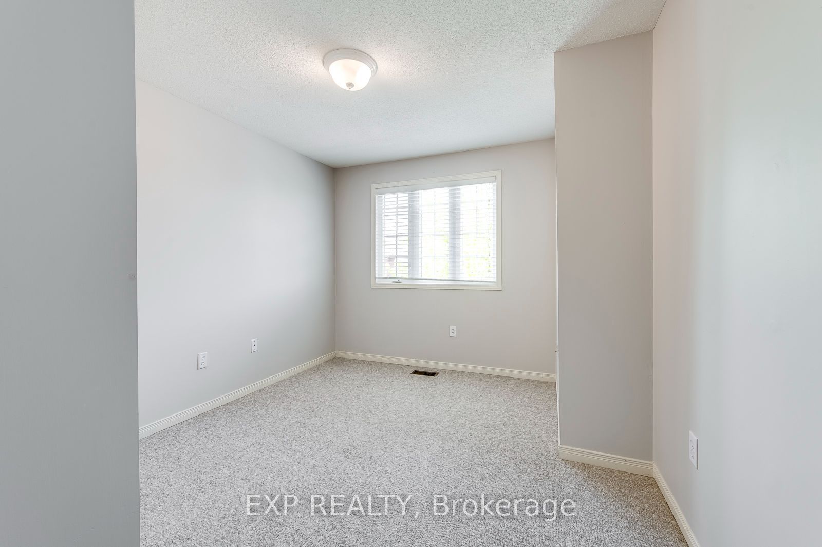 2378 Highcroft Road Property Photo 28