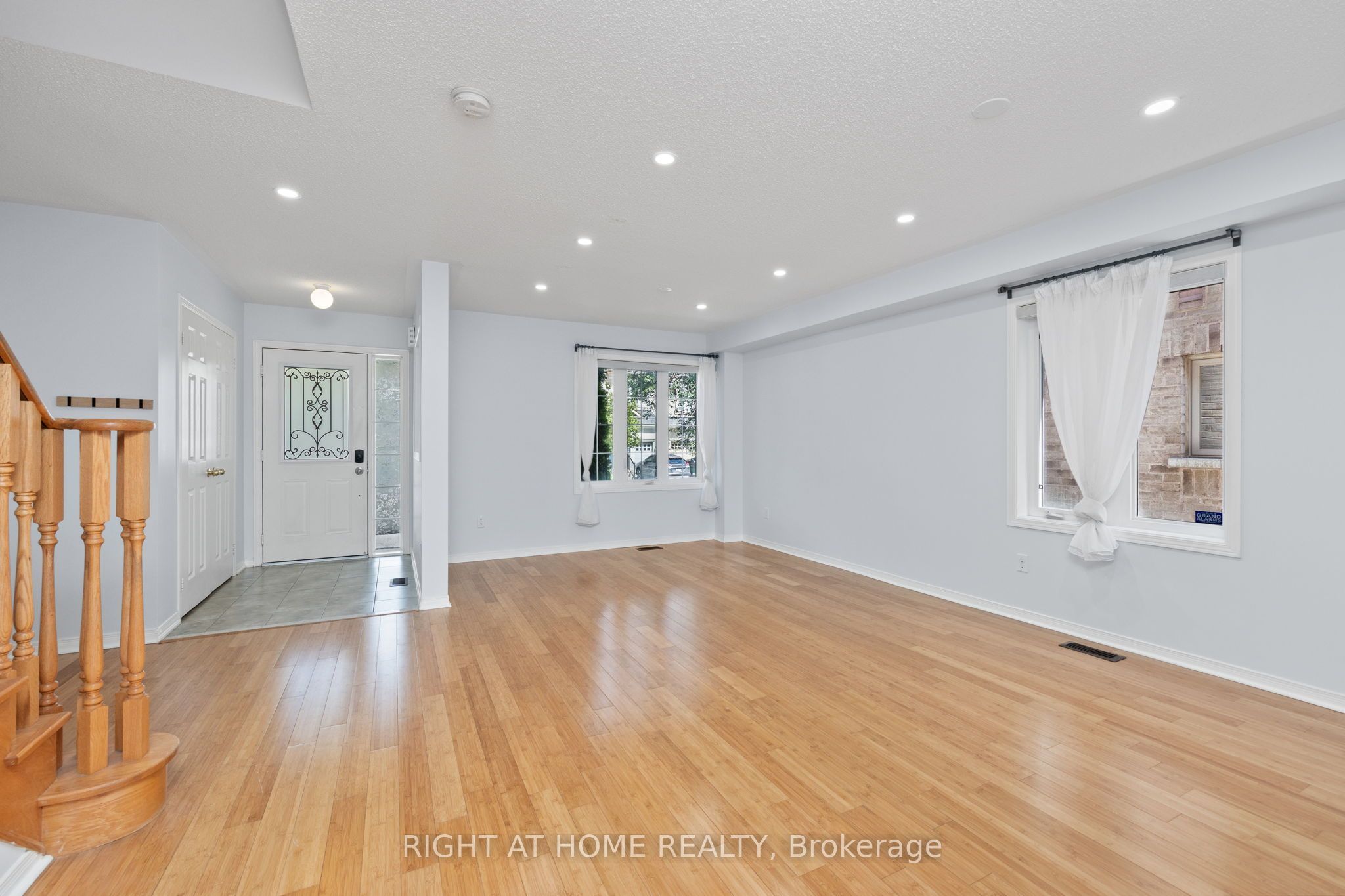 3128 Robert Brown Boulevard Property Photo 5